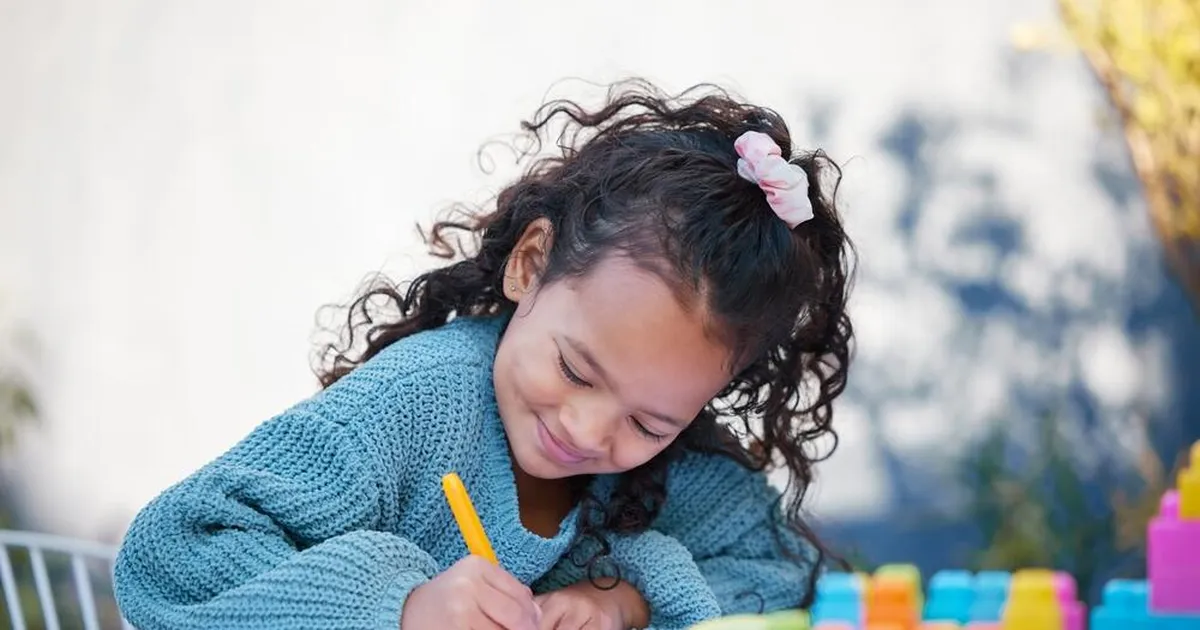 Ema näitas, kuidas laps teda joonistab: kuhu ma peaksin sellest teada andma?