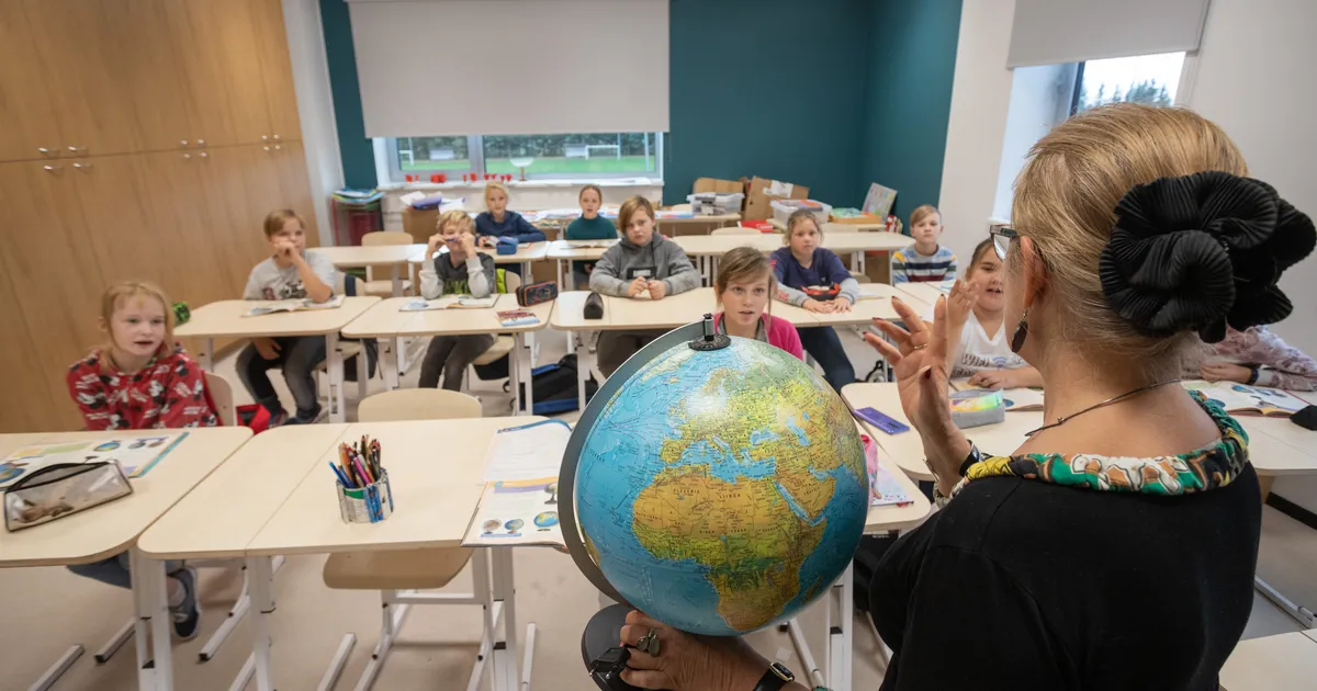 «Laps räägib kodus, et õpetaja lapsele on justkui kõik lubatud!» Kas pedagoog võiks enda last õpetada?