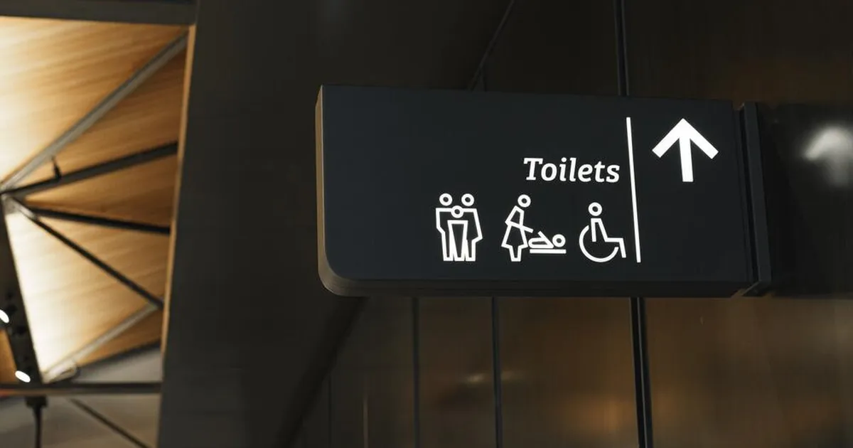 VIDEO ⟩ Hiina avalikes tualettides saab paberit alles pärast reklaami