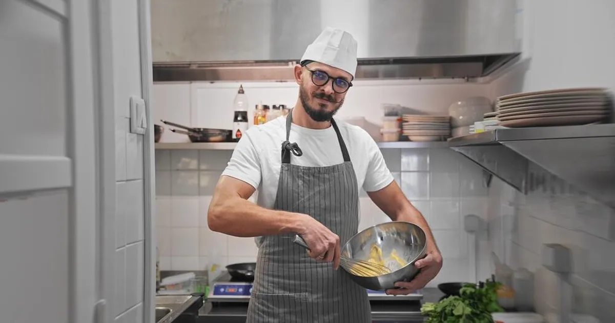 NII ON PAREM ⟩ Läti tippkokk nimetab koostisosa, mida ta eales kotlettidele ei lisa