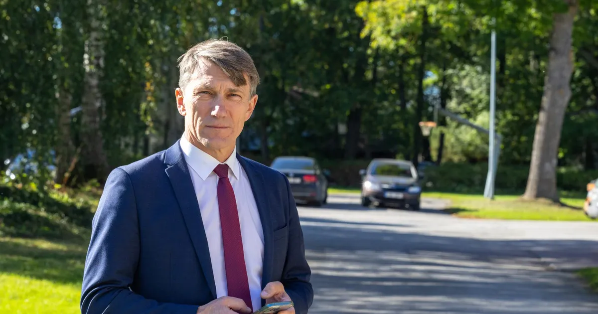 Kus elab poliitik? Seadus sunnib riiki eraelus tuhnima