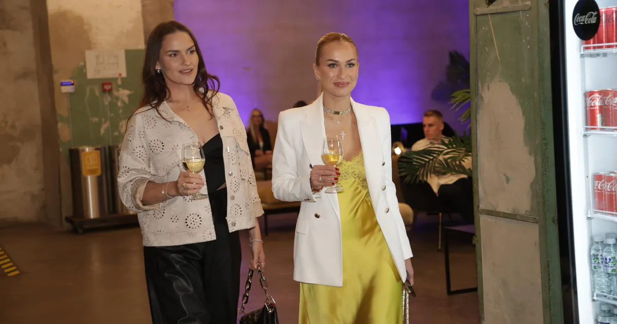 GALERII ⟩ Kultuurikatel täitus sarja «Zevakin ja Valting vs Balkan» esilinastuse meeleoluga, vaata kes kohale tulid!