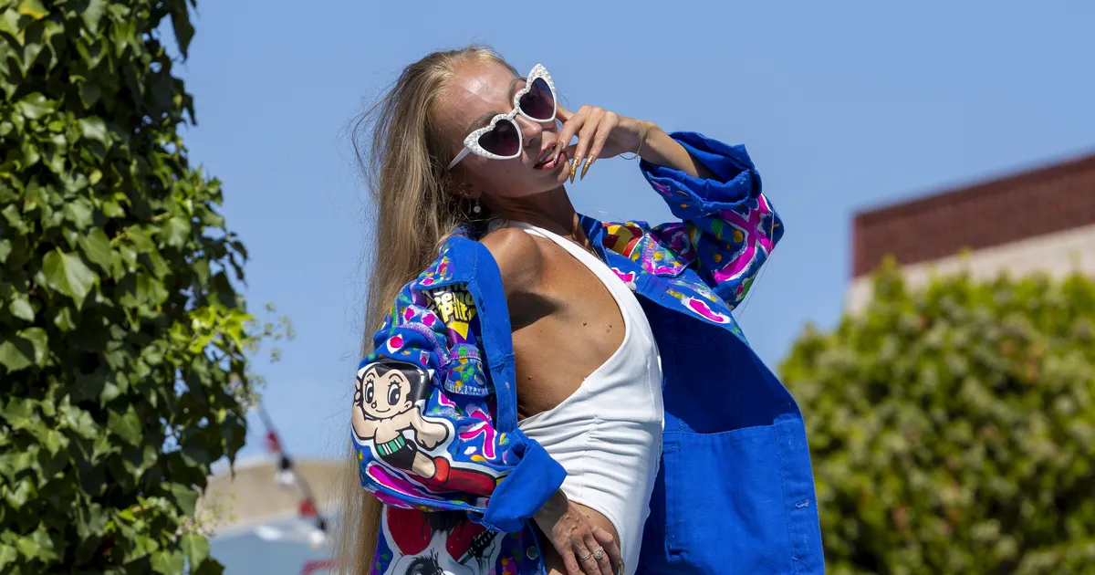 INTERVJUU ⟩ Eesti hulljulge disainer pani maailmakuulsa Ukraina modelli enda rõivaid kandma