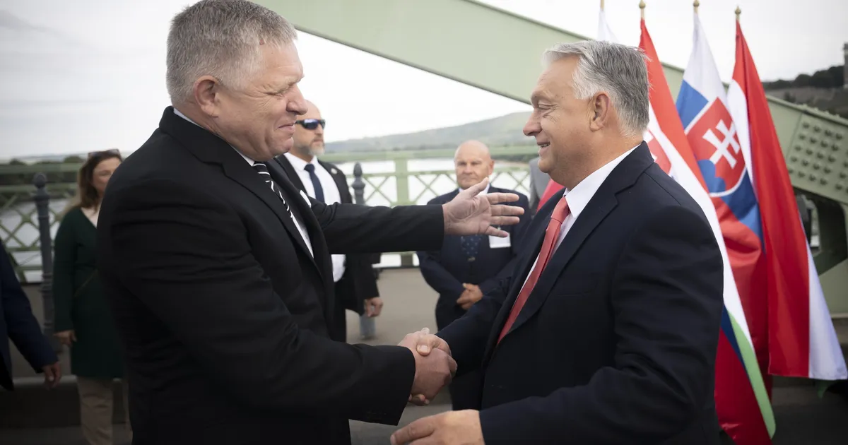 SILLAROMANSS ⟩ Euroopa Liitu siunanud Orbán ja Fico vennastusid ühisel propagandaüritusel
