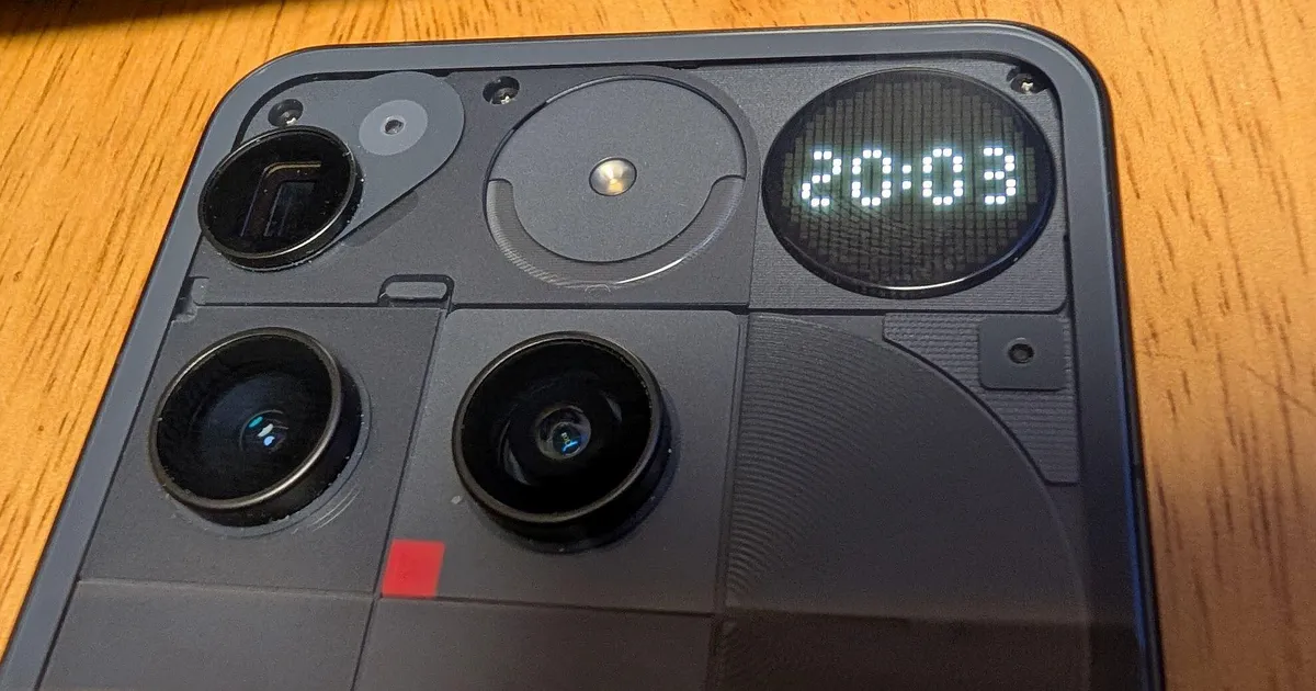 ARVUSTUS ⟩ Nothing Phone (3) - neile, kellele tundub, et kõik telefonid on ühesugused