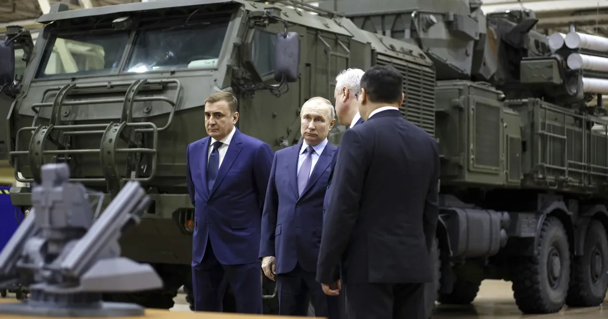 PAREM MINGIGI PALK ⟩ Venemaa varjab lühendatud tööajaga massilist tööpuudust