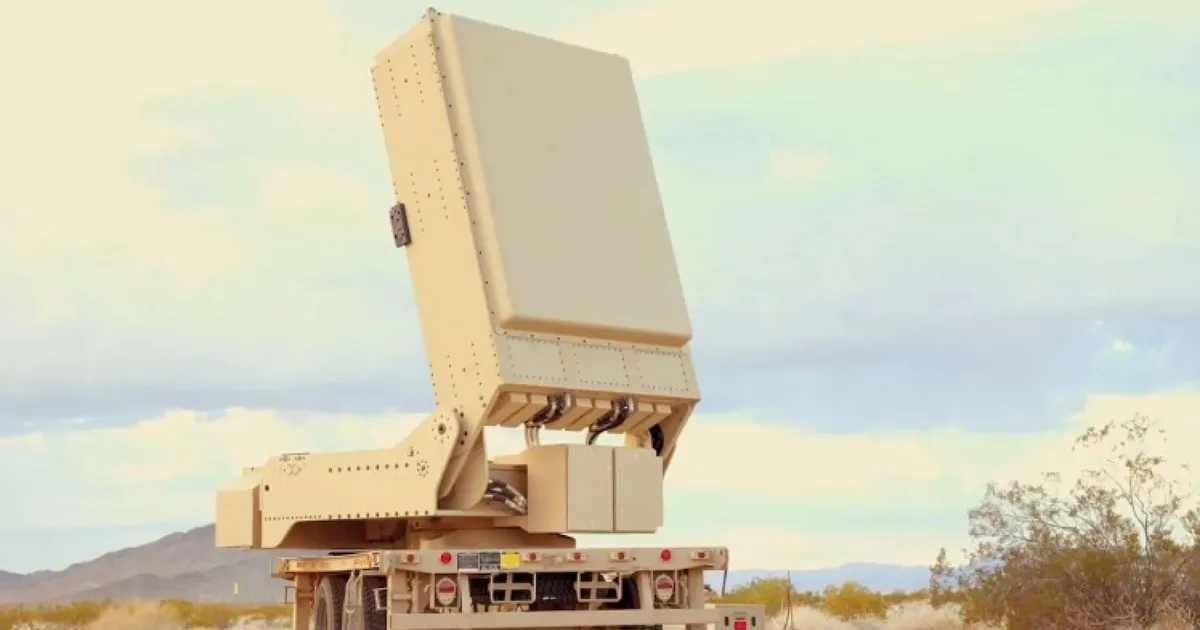 VIDEO ⟩ See relv tappis droone nagu dihlofoss kärbseid – 49 ühe hoobiga