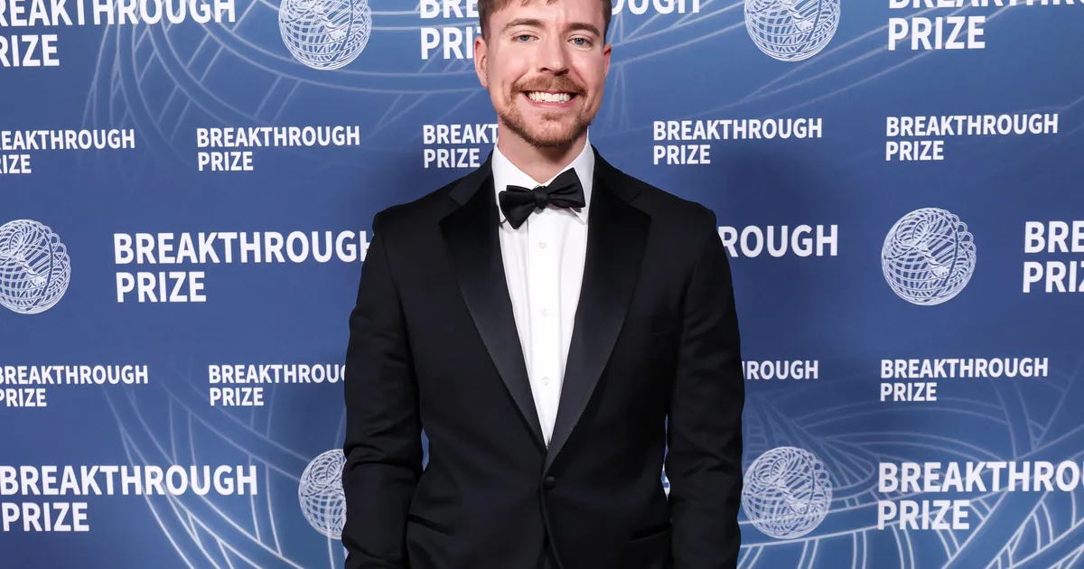 SKANDAAL ⟩ MrBeasti hulljulge video vihastas vaatajaid: YouTuber lukustas mehe raha eest põlevasse majja