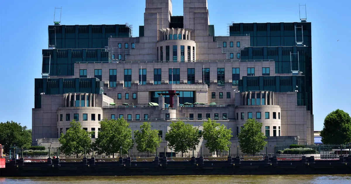 Ühendkuningriigi kõige salapärasema hoone arhitekt Terry Farrell suri 87-aastaselt