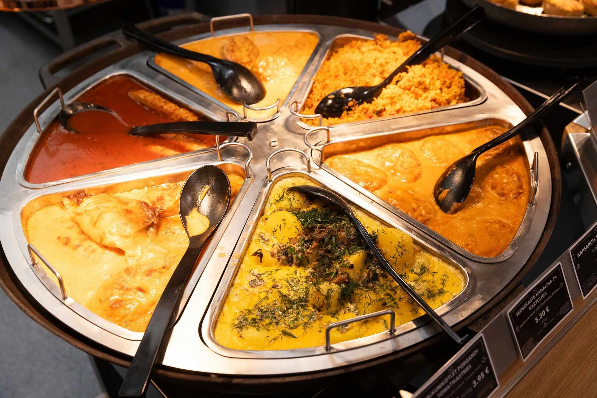 Uuring avaldab, kui palju on eestlased nõus tööpäeval lõuna eest maksma