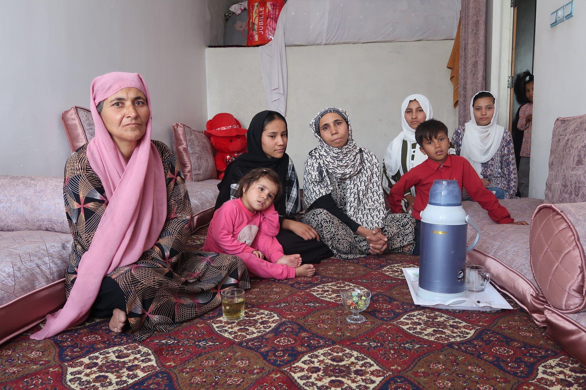 EPL AFGANISTANIS | „Ameeriklased ei olnud meie usku, aga neil oli süda.“ Afganistani äärealadel võib toidu ja abi otsimine lõppeda peksmise või vangistusega