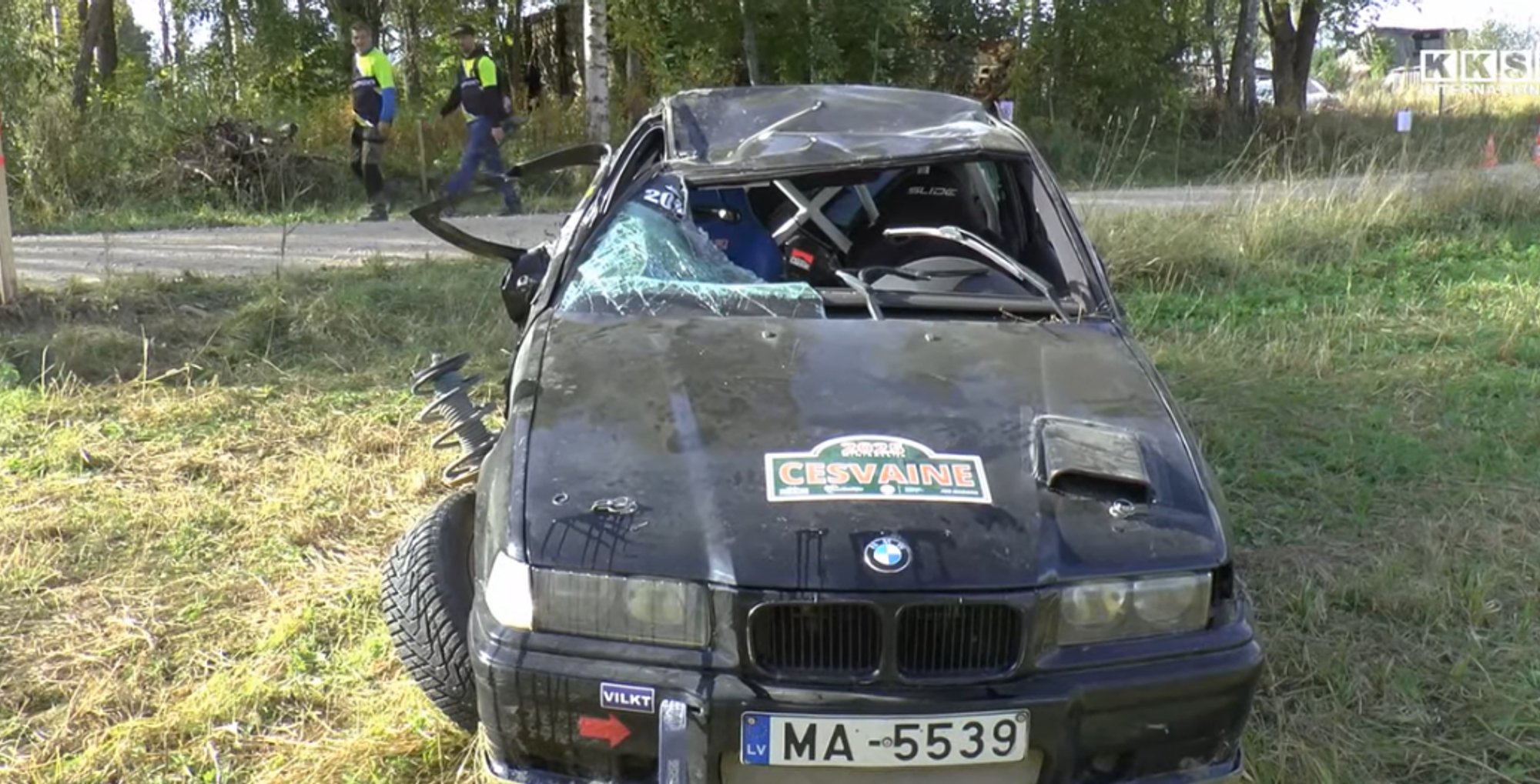 Kaardilugeja sai Läti rallil raskelt vigastada