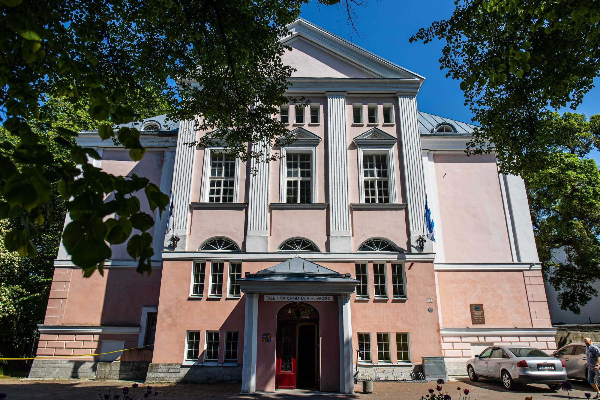 Revisjonikomisjon tuvastas Tallinna Kanutiaia Huvikooli töös süsteemse reeglite rikkumise