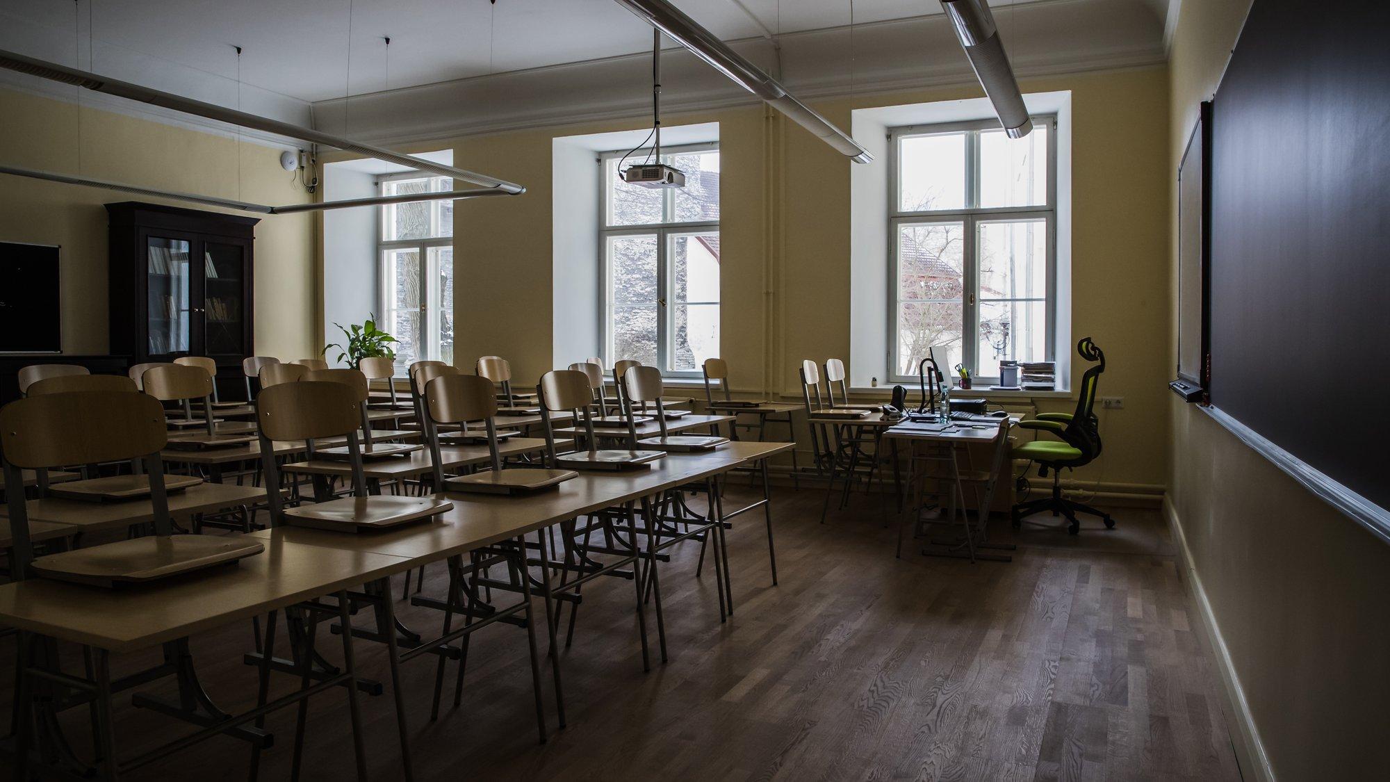 SAHINAD | Maardu linnapea kaalub õpetajatepuuduses ise tahvli ette minemist