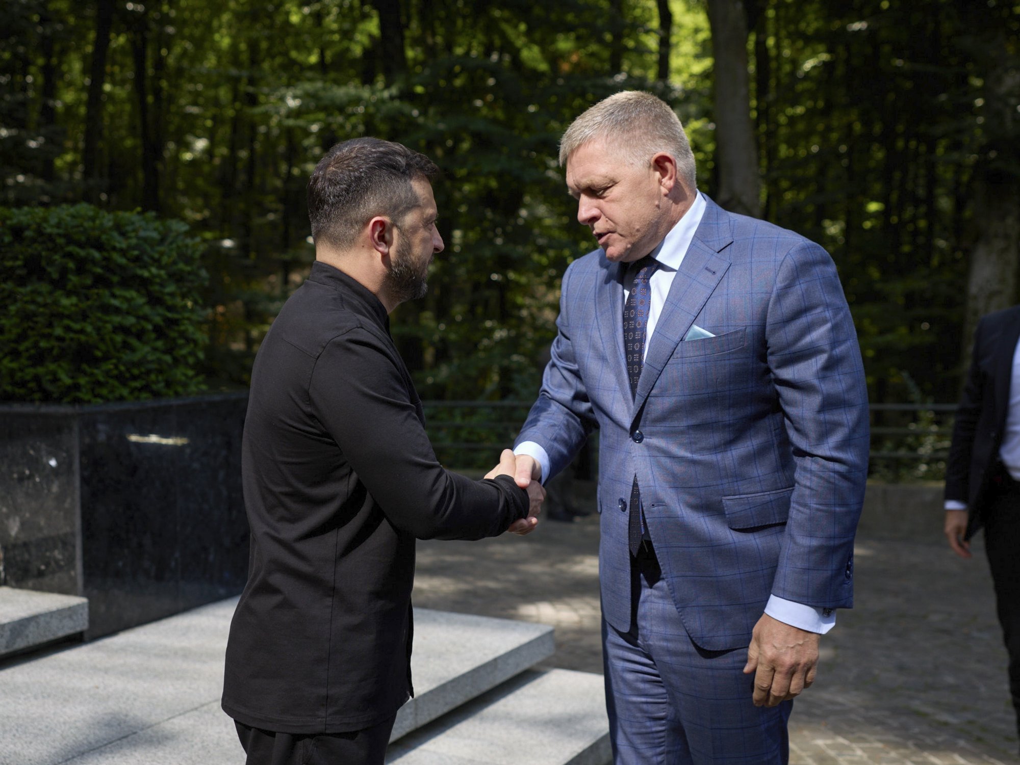 Kord kohtub Putiniga, siis Zelenskõiga. Slovakkia peaminister Fico rõhutab, et pole siiski päris Orbán