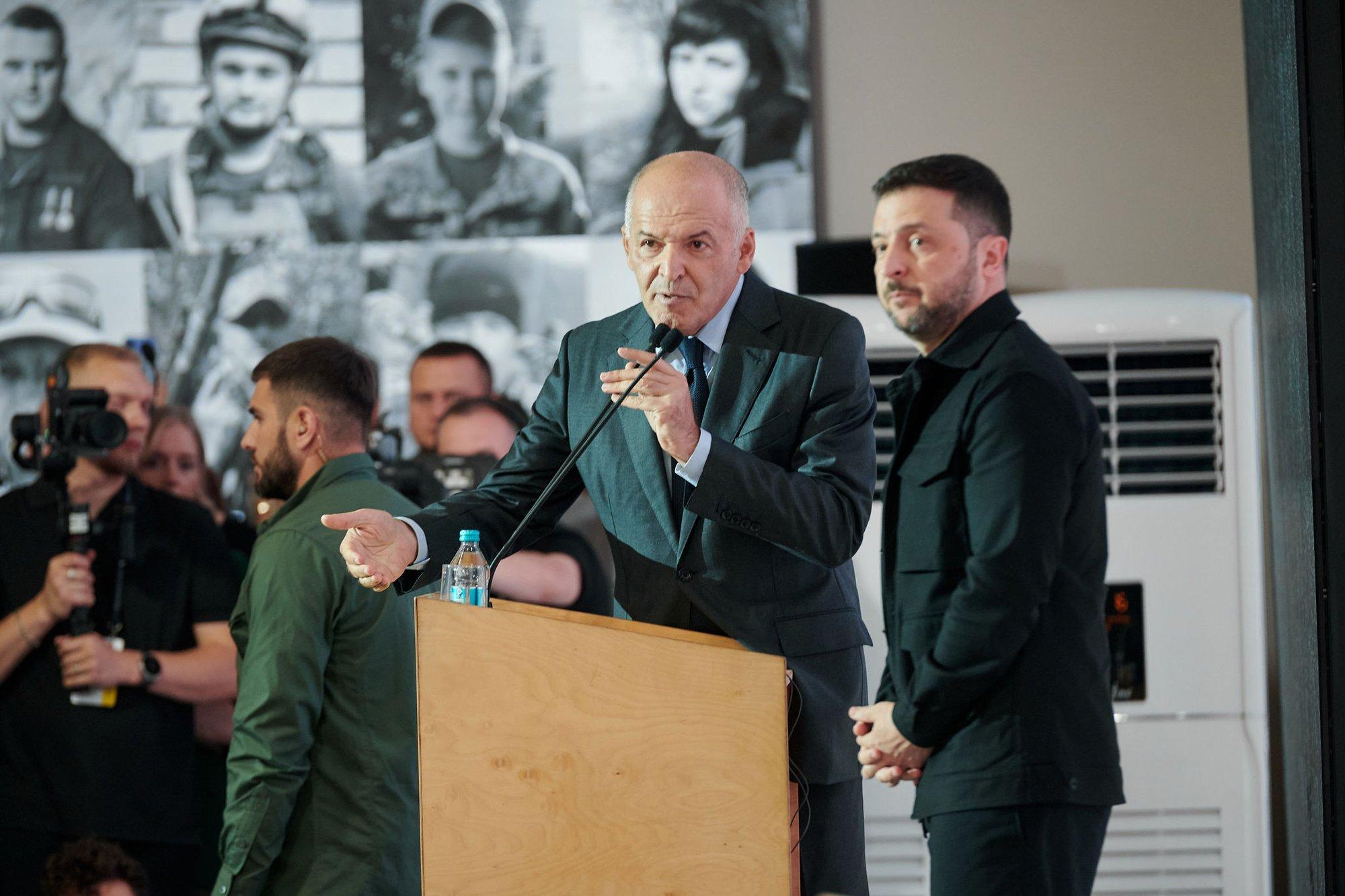 DELFI UKRAINAS | Miljardär Viktor Pintšuk: kasvasin venekeelsena, aga sõja tõttu läksin üle ukraina keelele