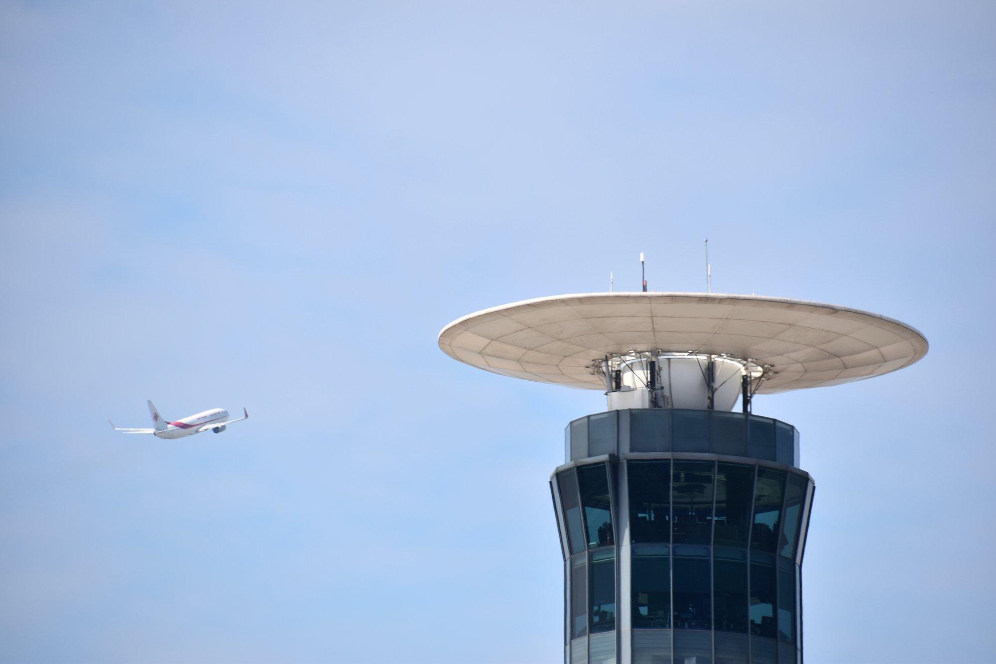 Järjekordne kaos tulekul. Prantsusmaa suurim lennujuhtimise ametiühing plaanib ööpäevast streiki