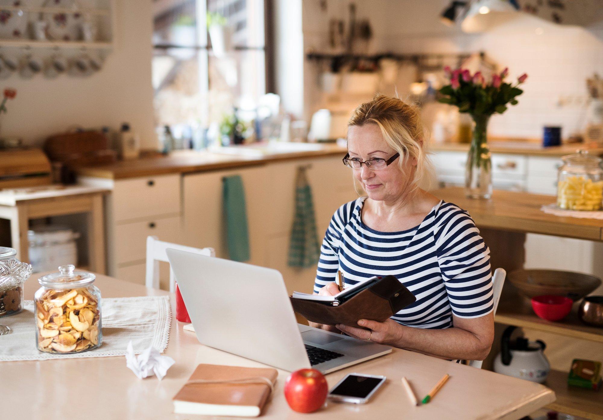 LUGEJA KÜSIB | Töötaja naasis kaugtöölt, kuid ei suuda enda sõnul enam avatud kontoris töötada. Mida ma tööandjana tegema pean?
