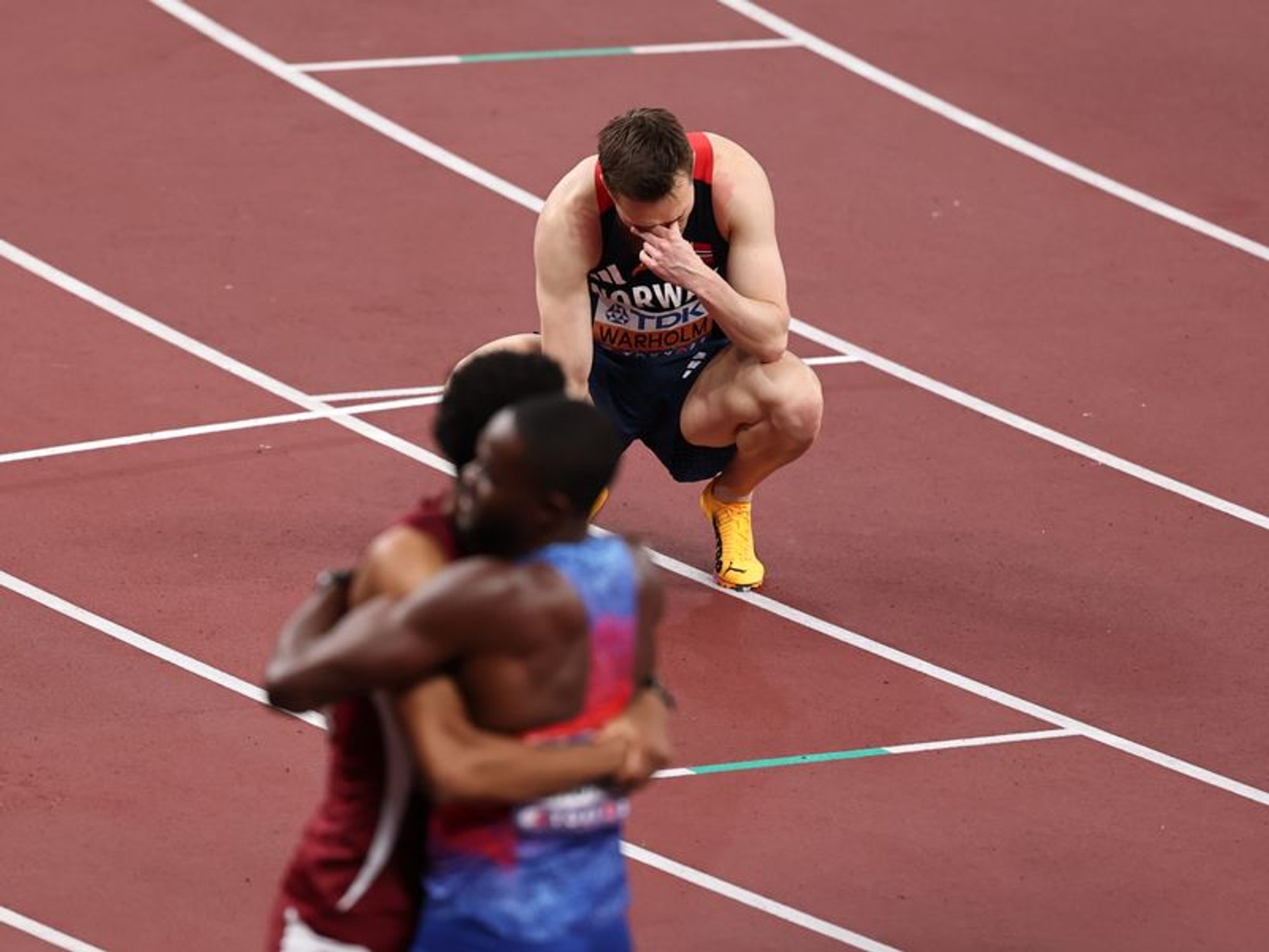 Medalita jäänud Warholm: katastroof! Juba stardis juhtus midagi