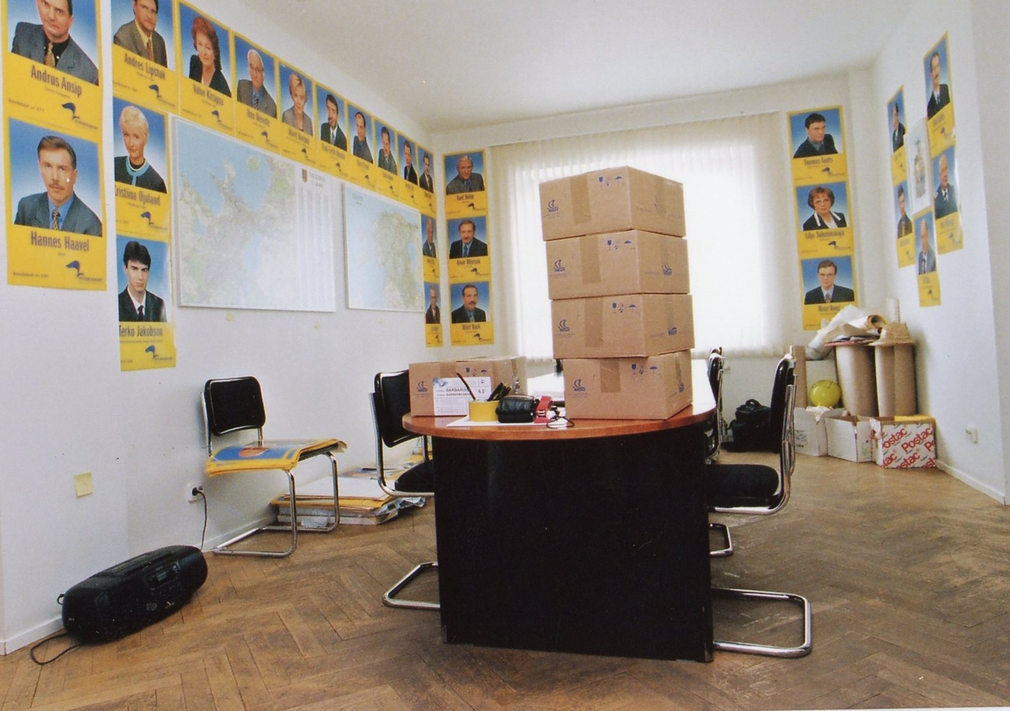 Oktoobris kehtima hakkavate poliitreklaami reeglite rikkumise eest kedagi esialgu trahvima ei hakata