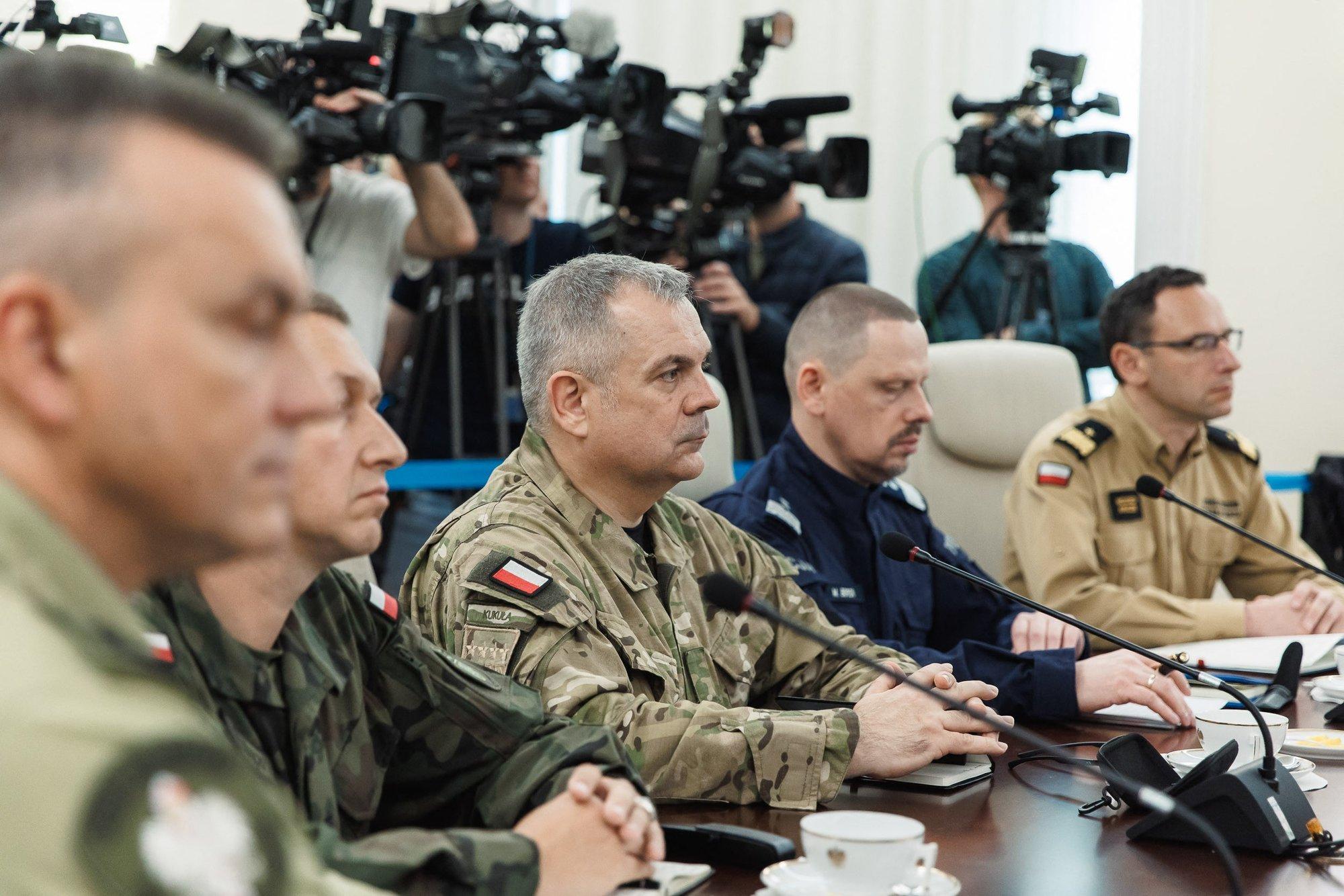 Meelis Oidsalu: täna kogetud stsenaarium võib vabalt korduda ka Lõuna-Baltikumis. Varssav näitas ette, mida teha