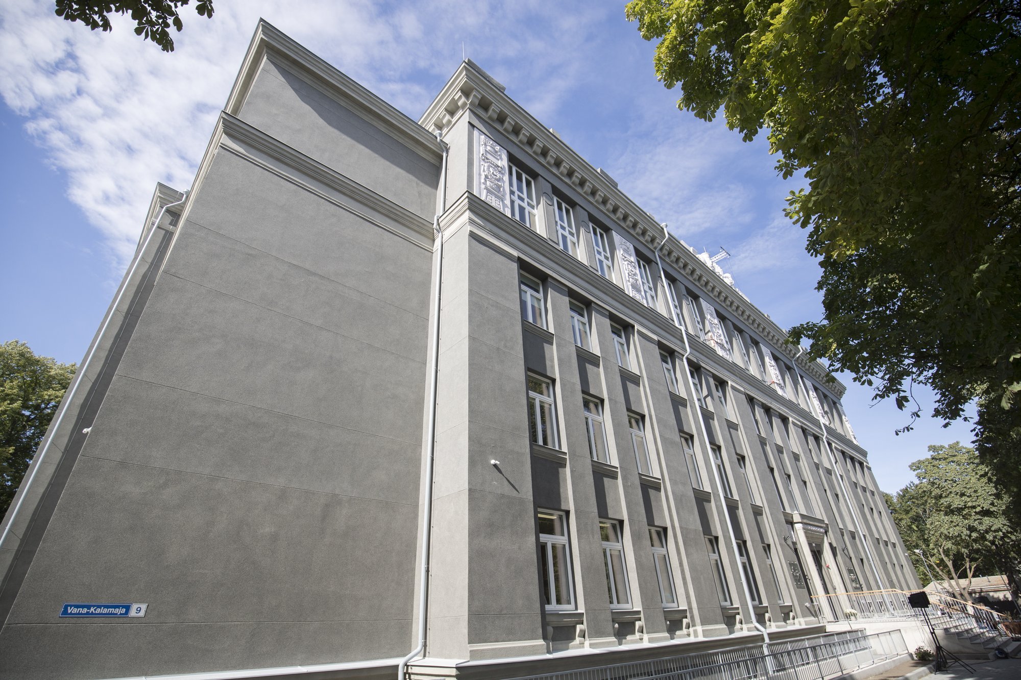 Tallinna eliitkool tahab õigust oma õpetajate lapsi esimesse klassi võtta, ministeerium ja linn ideed ei toeta