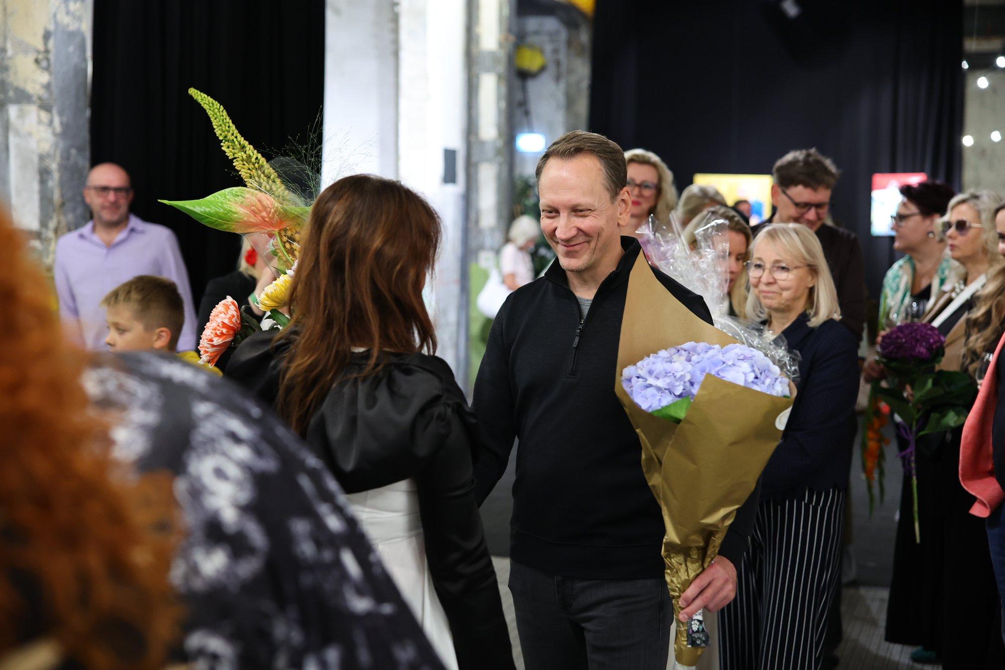 FOTOD | Vaata, kes olid kohal! Tuuli Roosma avas Põhjala tehases isikunäituse „Menupaus“