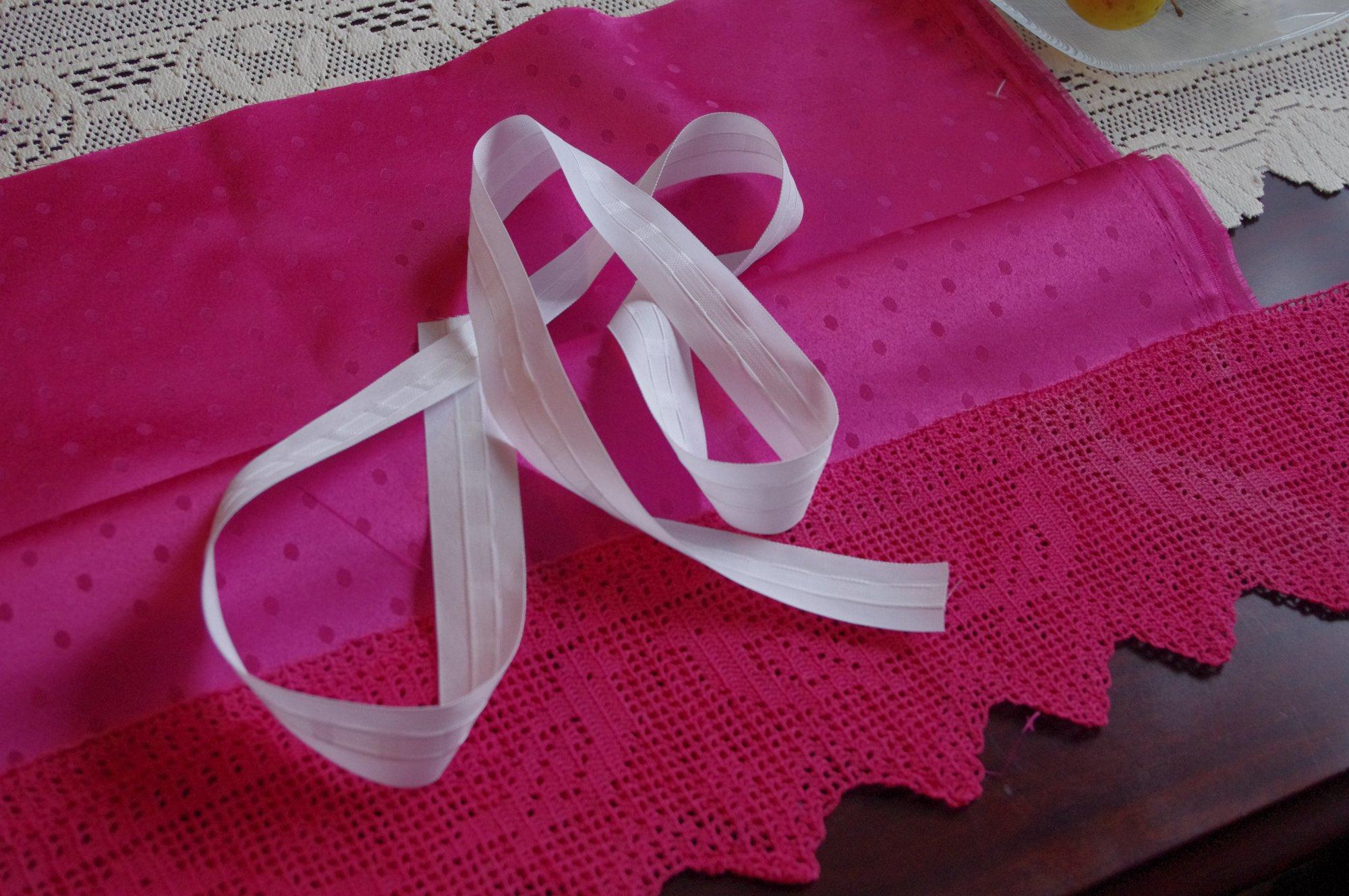 Heegelda rõõmus linnukestega kardin