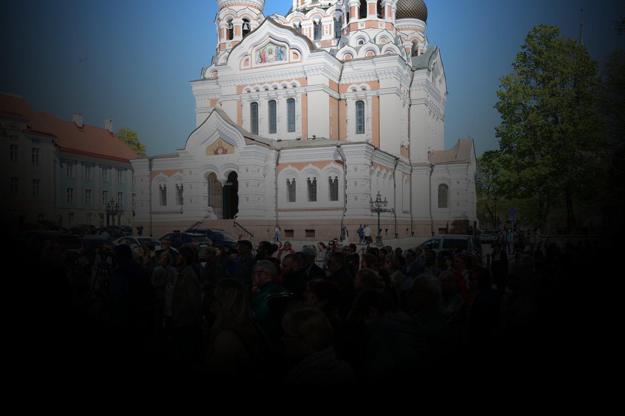 Õpetaja Pavel Alonov: vene õpetajate isiklik tragöödia teeb mind väga kurvaks. Riik peaks neid tänama