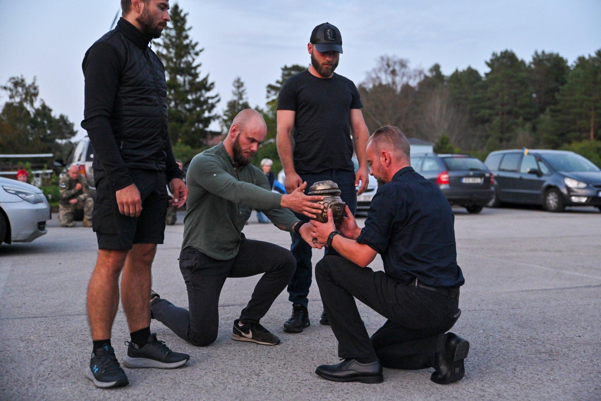 NELI AASTAT SÕDA | Ukraina sõjas on hukkunud teadaolevalt seitse Eesti päritolu sõdurit