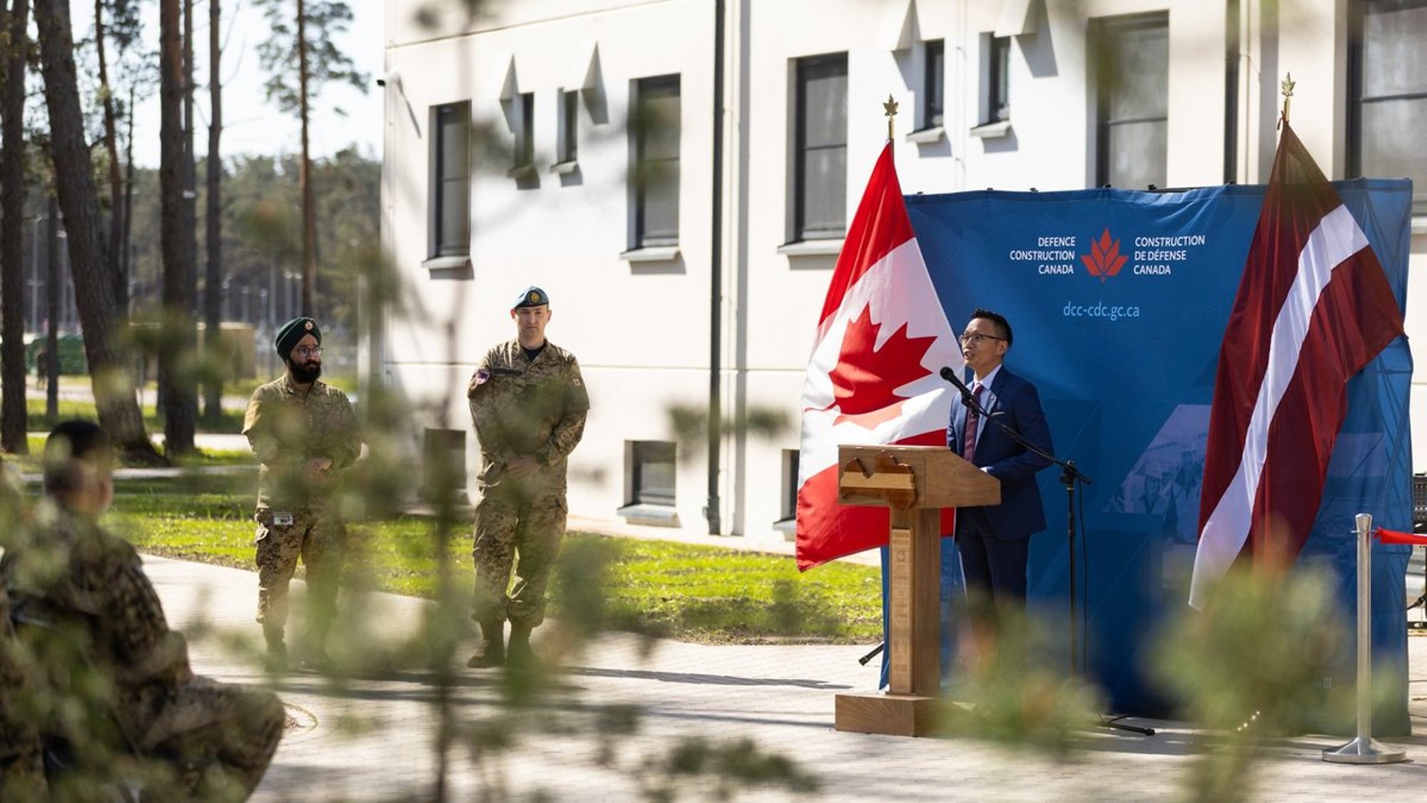 Lätis leiti surnuna üksuse juurest lahkunud Kanada sõdur