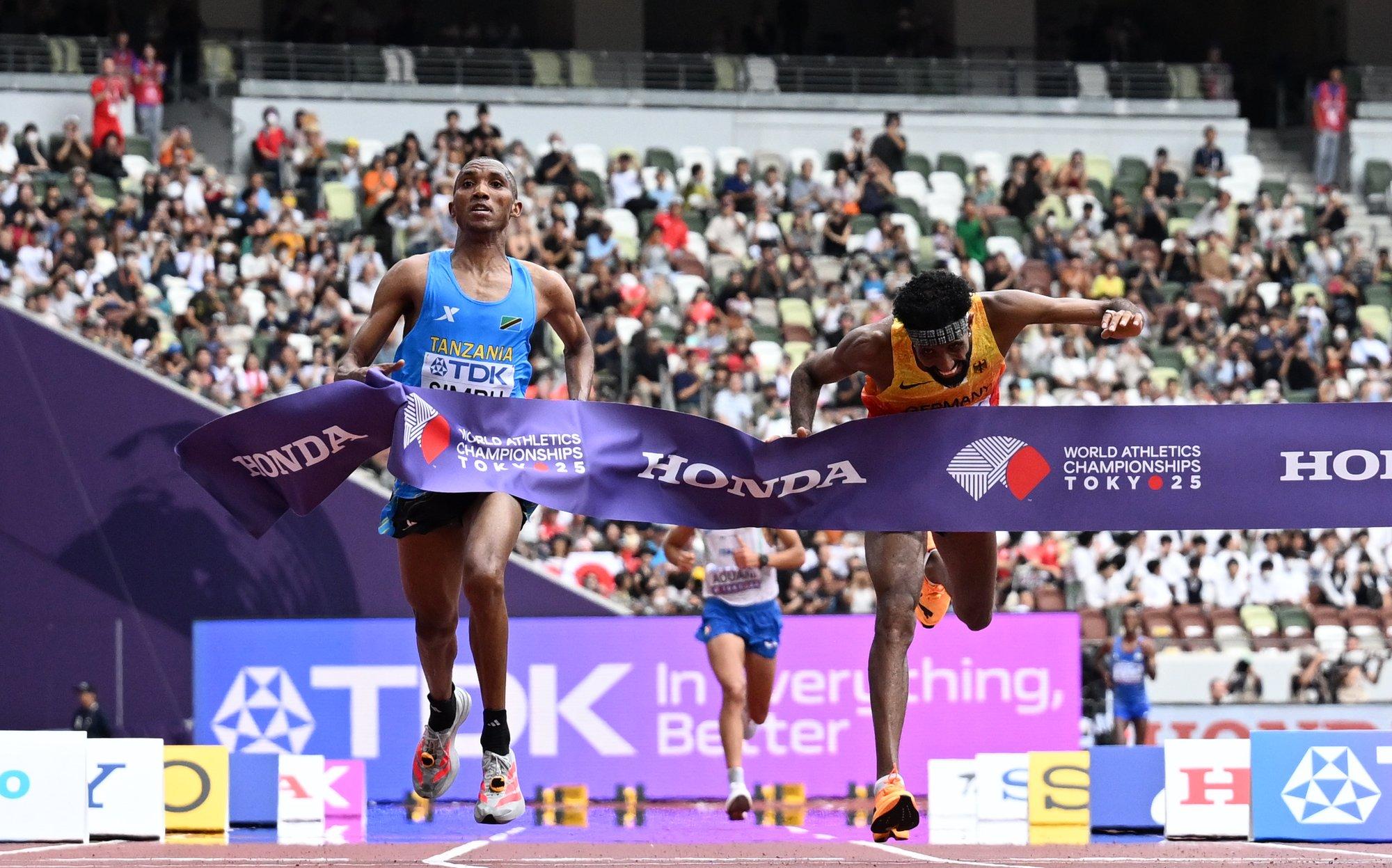 DELFI TOKYOS | Ajaloolise MM-kulla võitnud Tansaania jooksja: täna on riigis pidustused