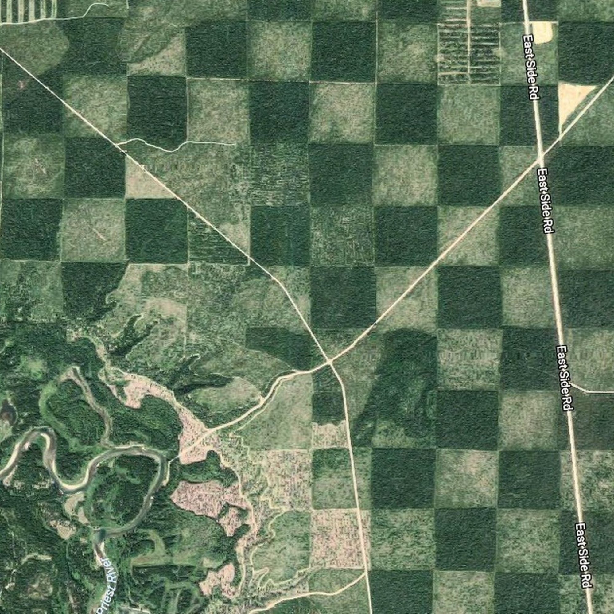 FOTO | Astronaut pildistas kosmosest jõge ümbritsevat tohutusuurt malelauda