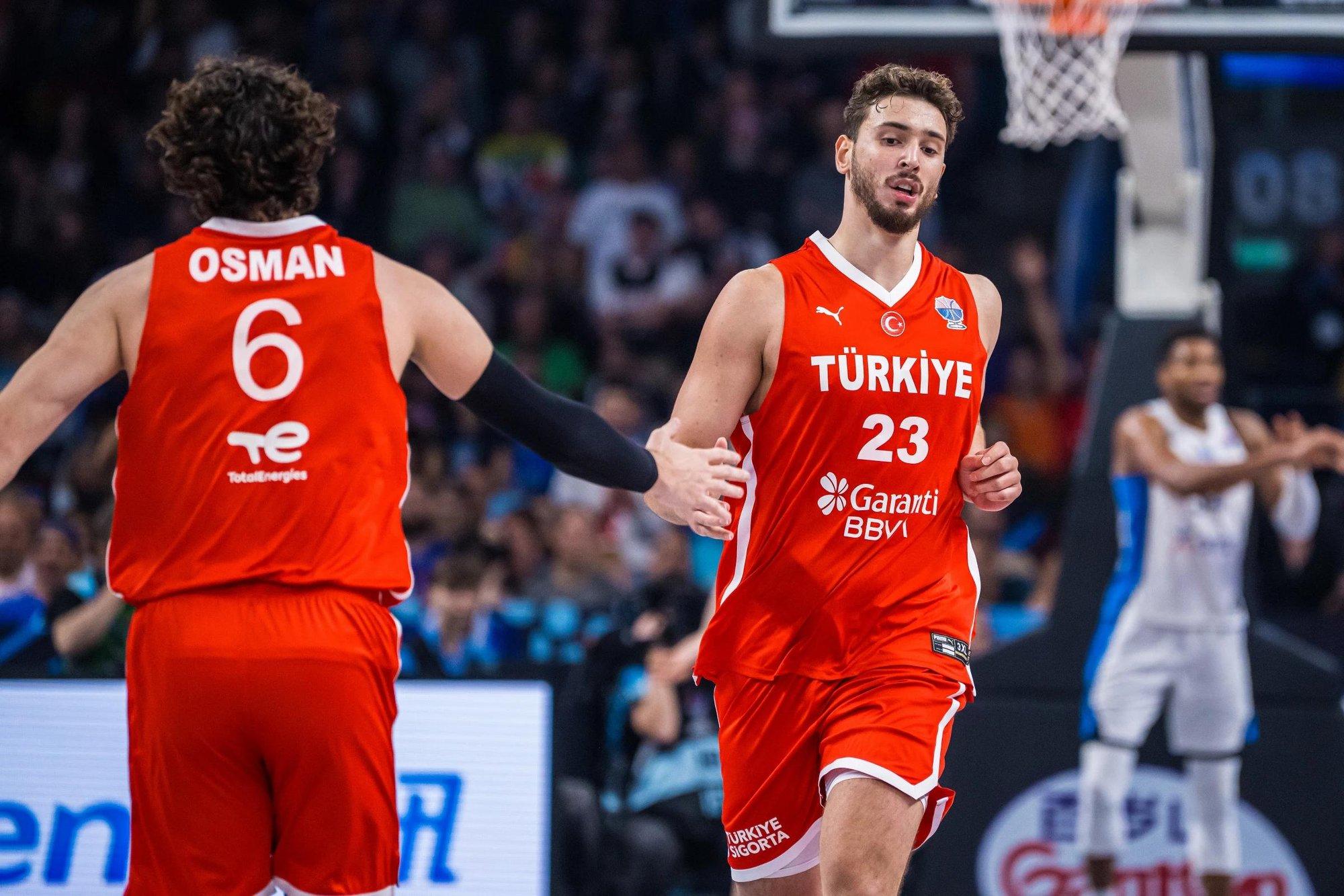 Jõudemonstratsioon: Türgi korvpallikoondis rullis Kreekast üle ja pääses EM-i finaali