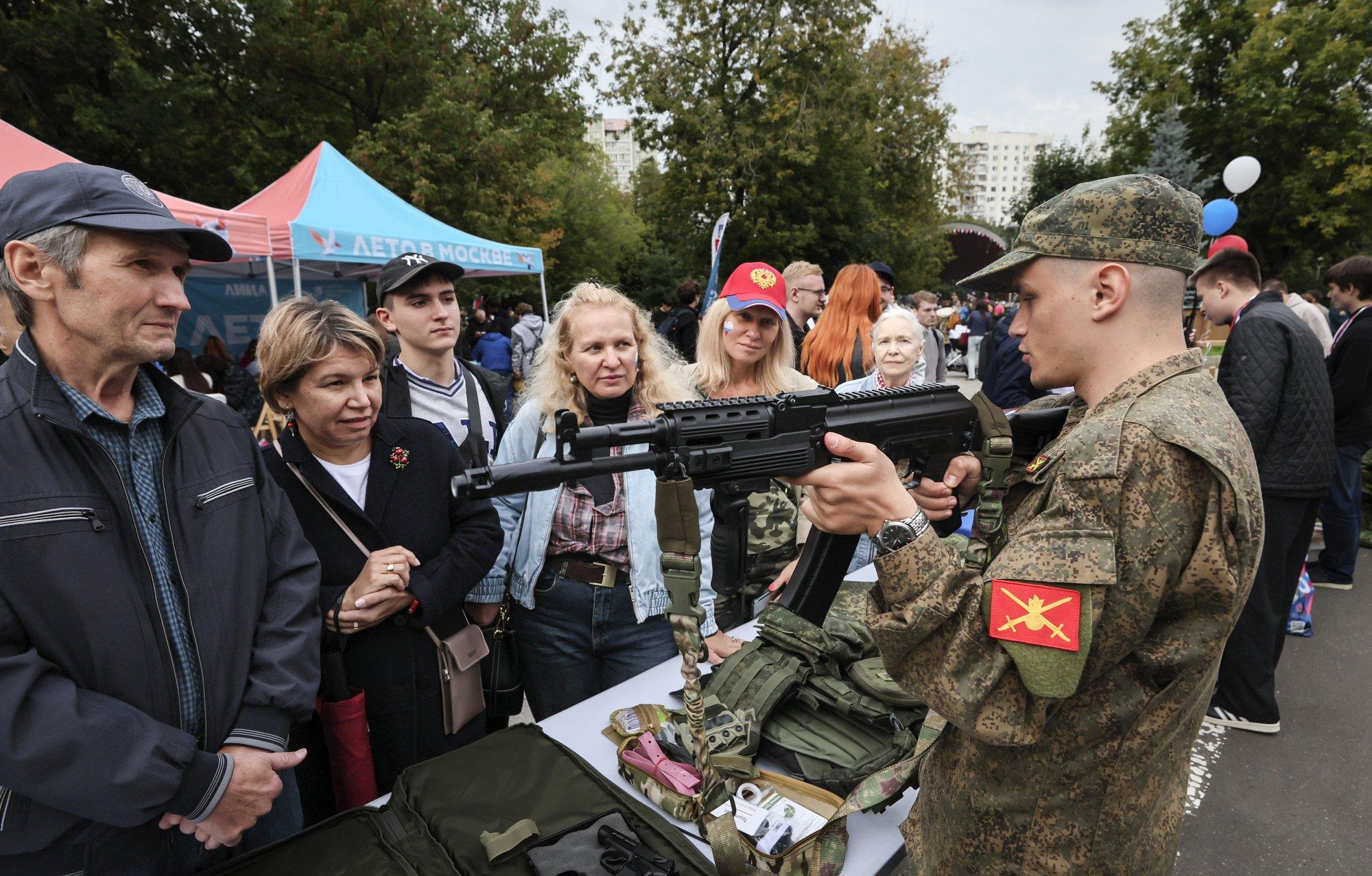 Kreml on mures. Rindelt naasvad sõdurid ja endised vangid võivad luua kuritegelikke grupeeringuid