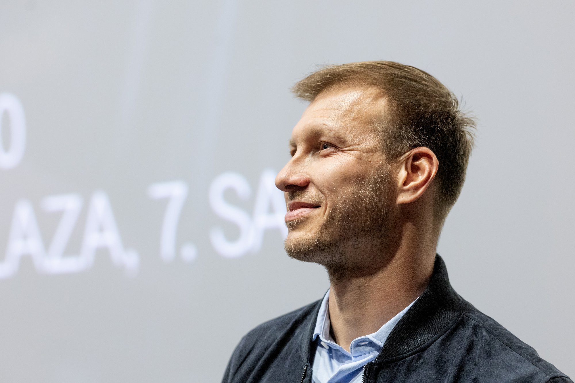 Ragnar Klavan heitleb Liverpooliga Londoni Chelsea staaride vastu