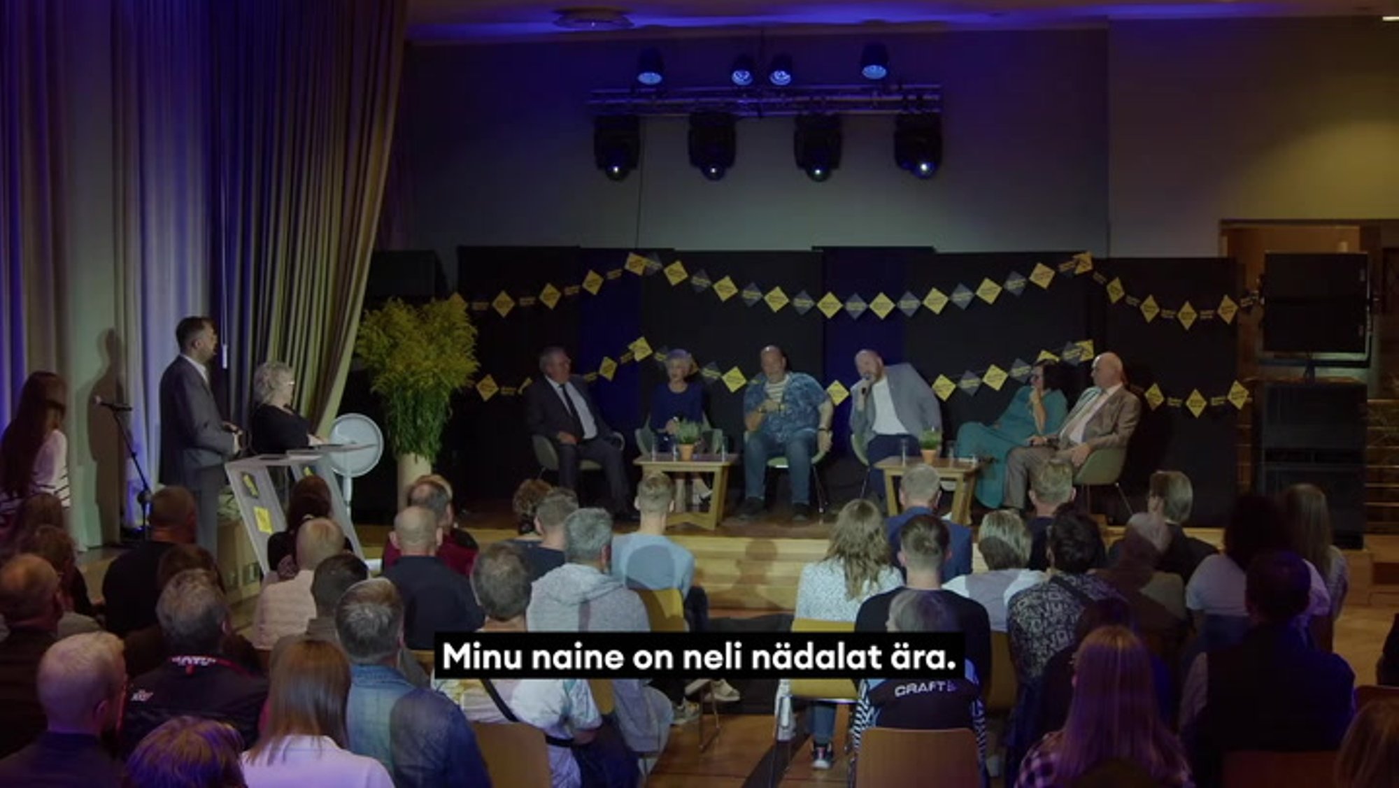 VIDEO | „Minu naine on neli nädalat ära.“ Vaarmann ja Stalnuhhin tegid Narva noorteparlamendi esinaise arvel kohatut nalja