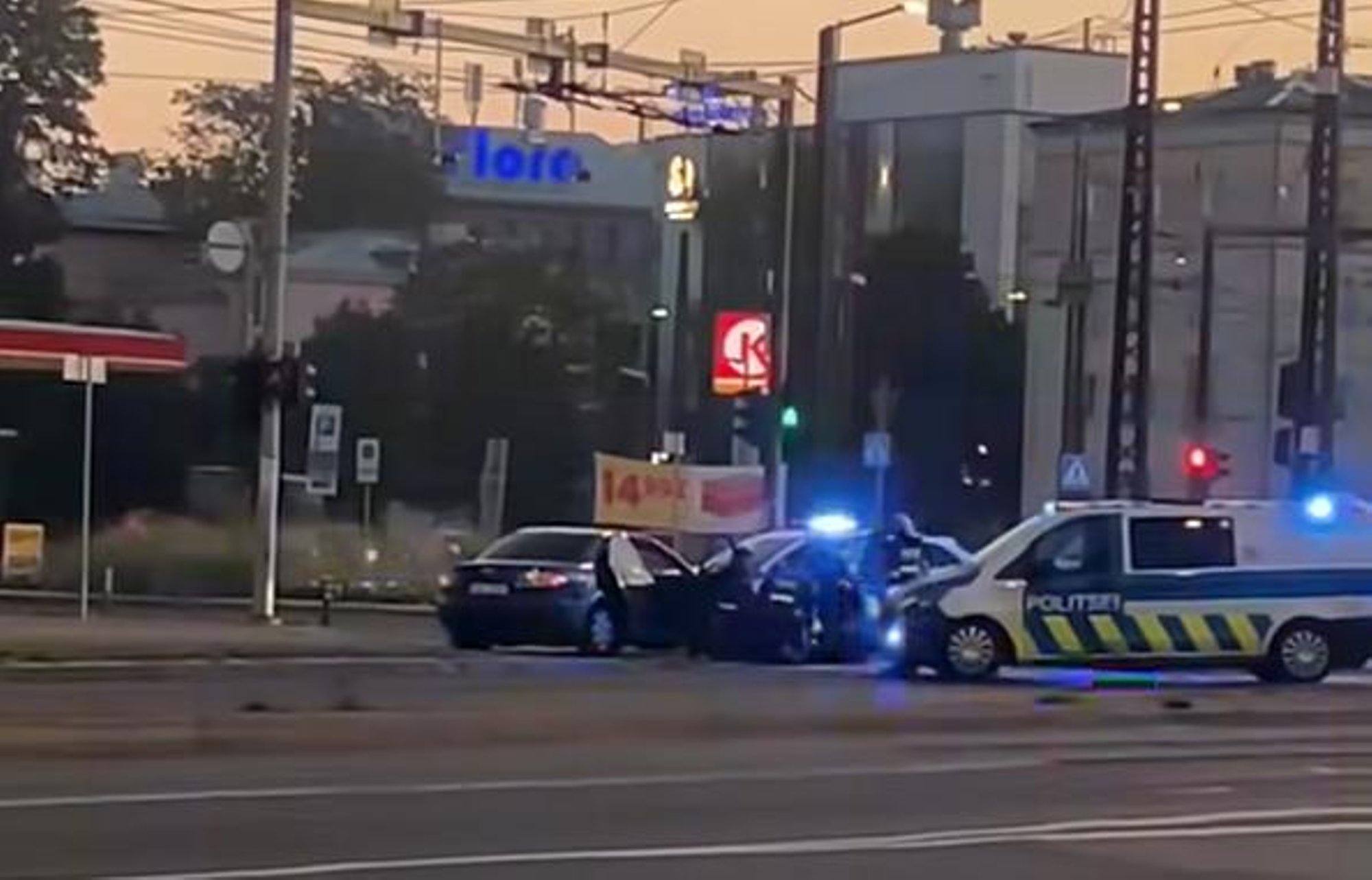 VIDEO | Lubadeta narkojoobes juht pages politsei eest ja tegi Kristiine ristmikul raske avarii