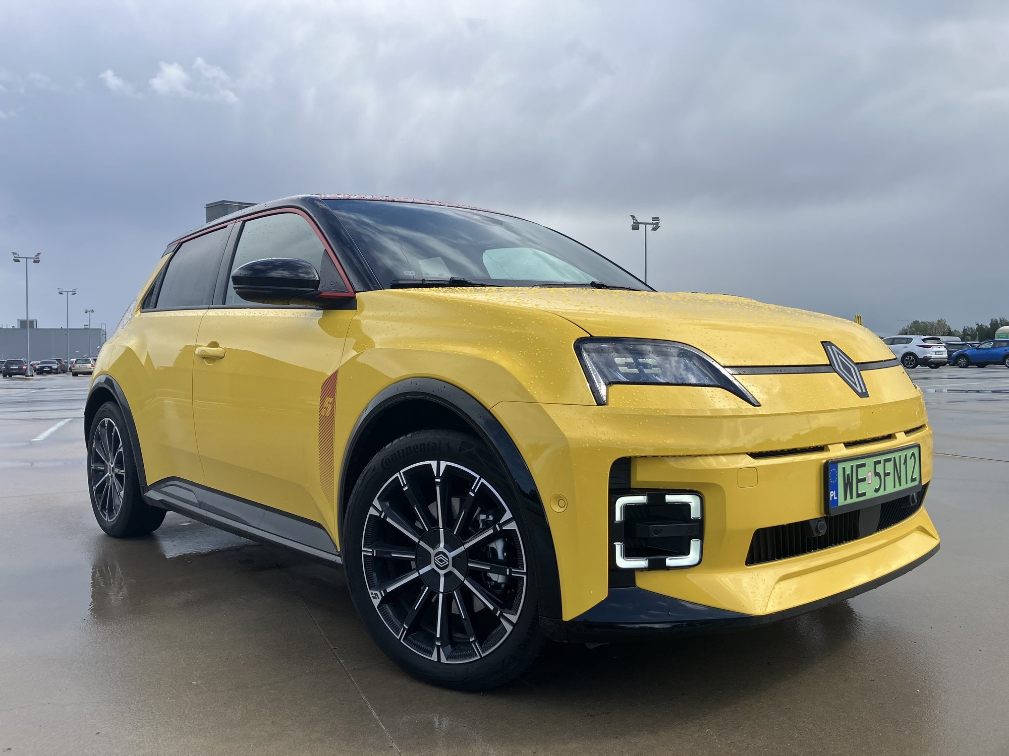 SÕIDUKOGEMUS I Vallatu Renault 5 on lustliku elu sümbol