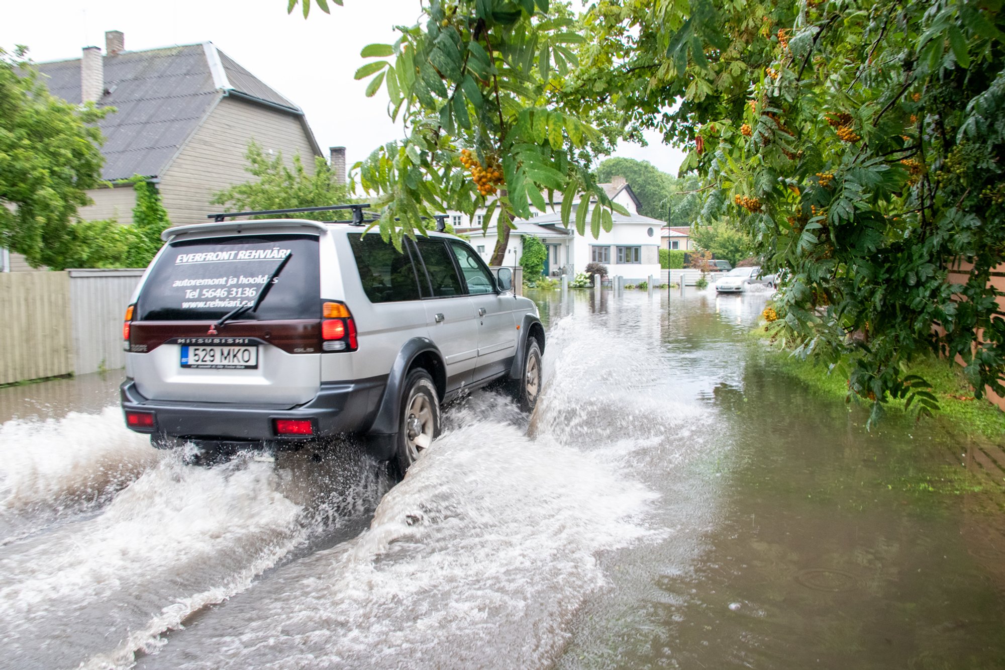 ILMATEADE | Tugevad sajuhood jätkuvad, ka öökülmaoht pole enam kaugel