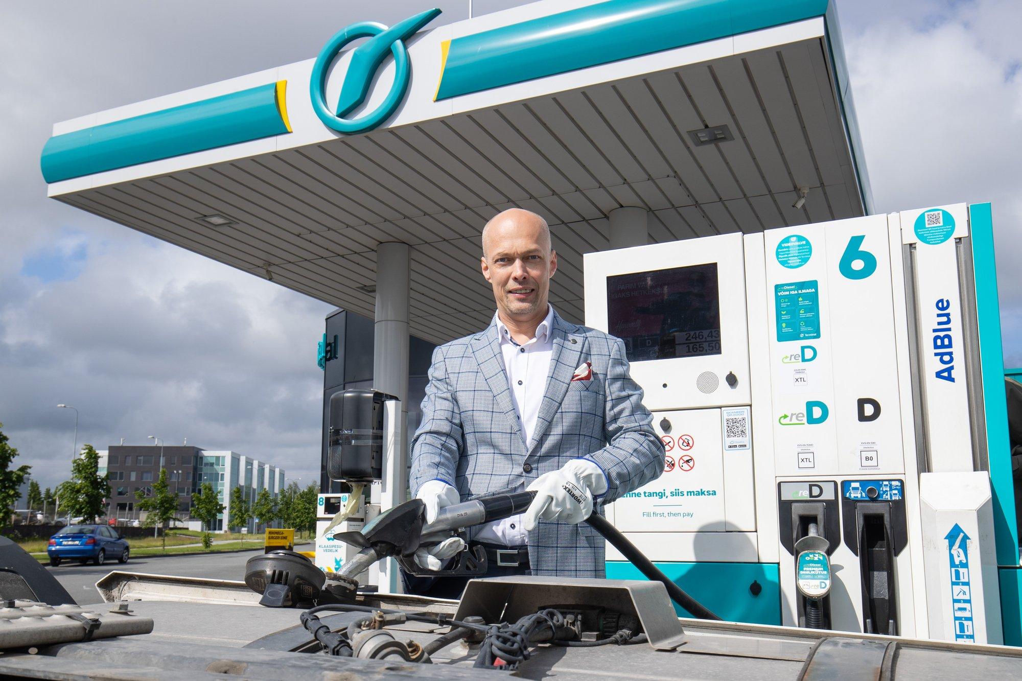 Tanklaketid kinnitavad: praegune odav pidu saab peagi läbi, kuid kliendikaardid jäävad