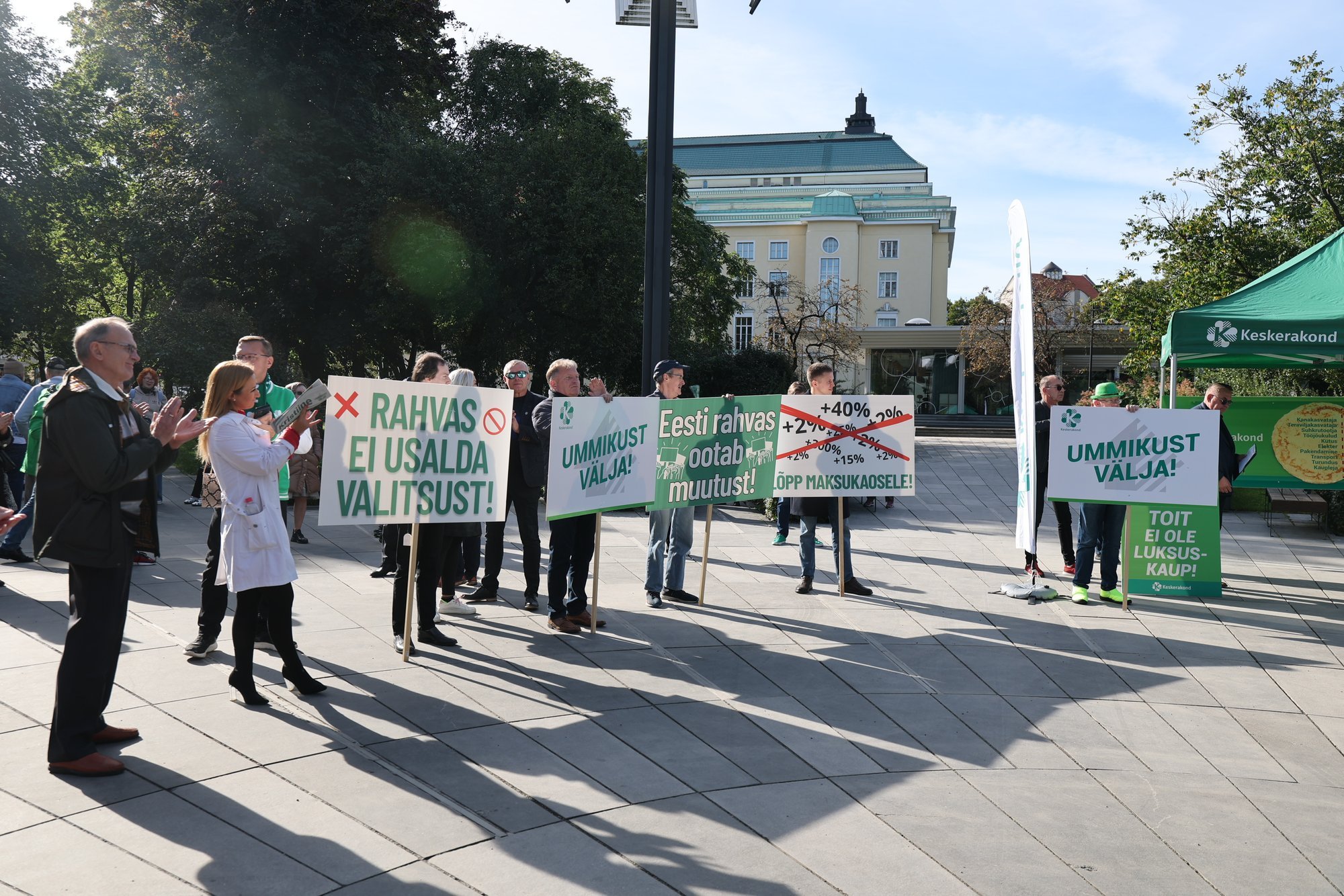 „Tahad pannkoogiretsepti?“ Erakonnad panevad sel nädalavahetusel rõhku tänavakampaaniale