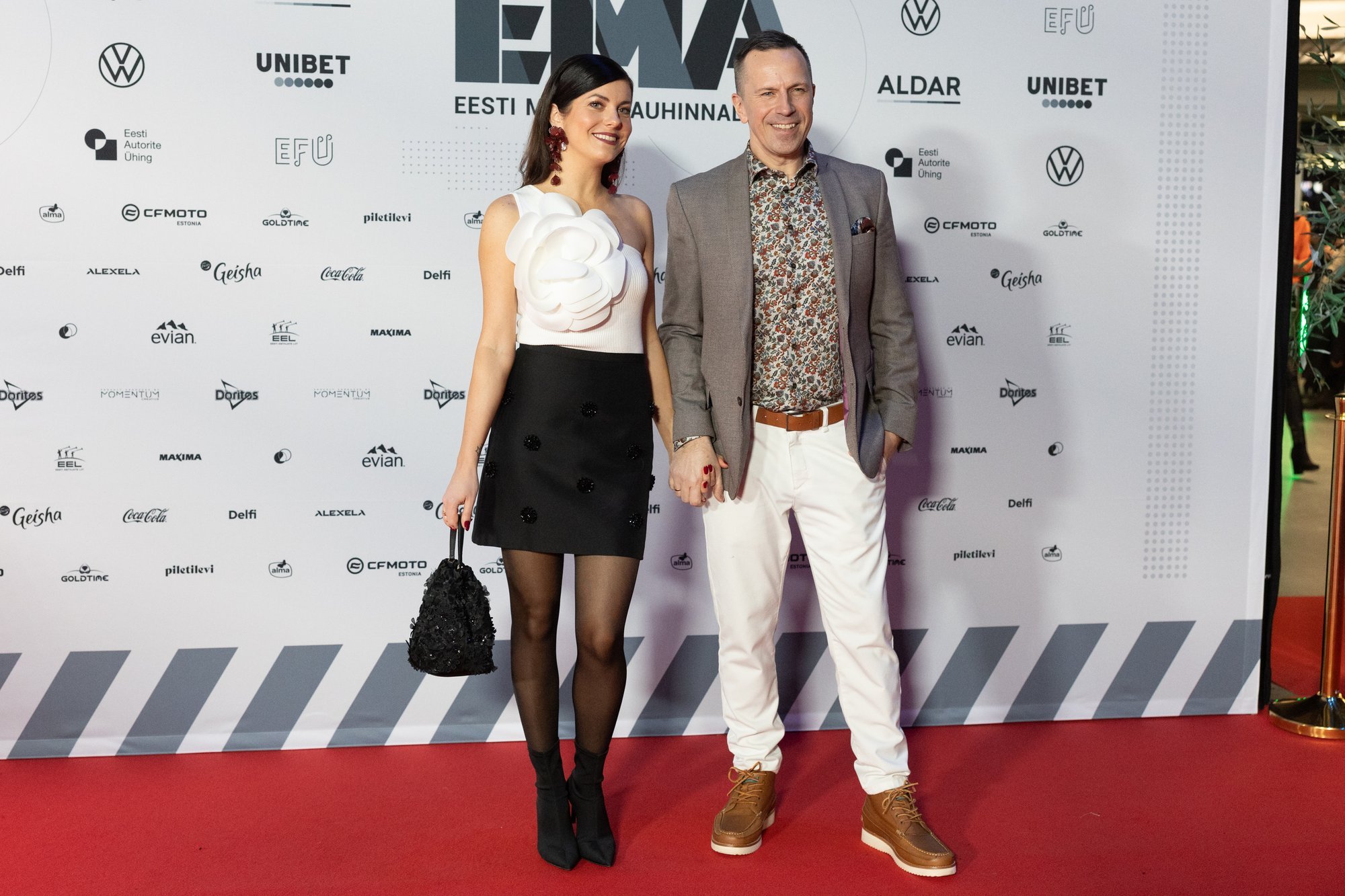 KLÕPS | „Imetore päev!“ Birgit ja Indrek Sarrapi poeg tähistab sünnipäeva