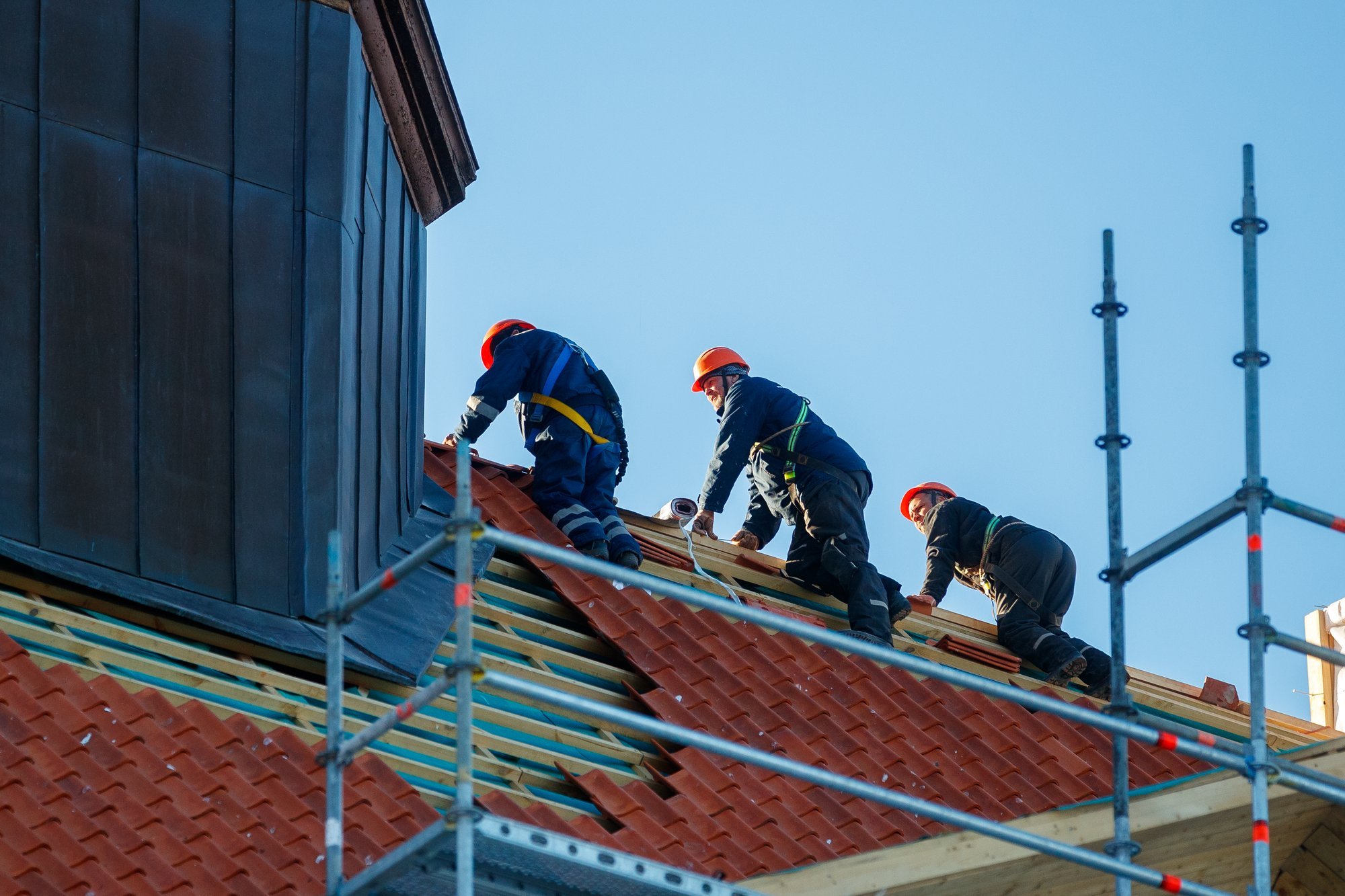 MTA avastas Pärnumaal viis põrandaalust töötajat