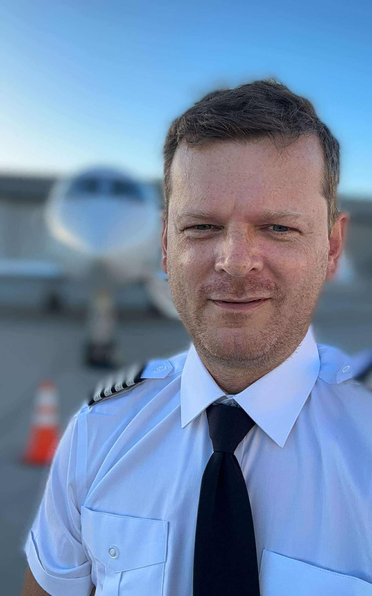 Elu Miamis ja Hiiumaal. Erapiloot ja ettevõtja Keith Siilats: istusin Iisraelis nädal aega pommivarjendis peidus