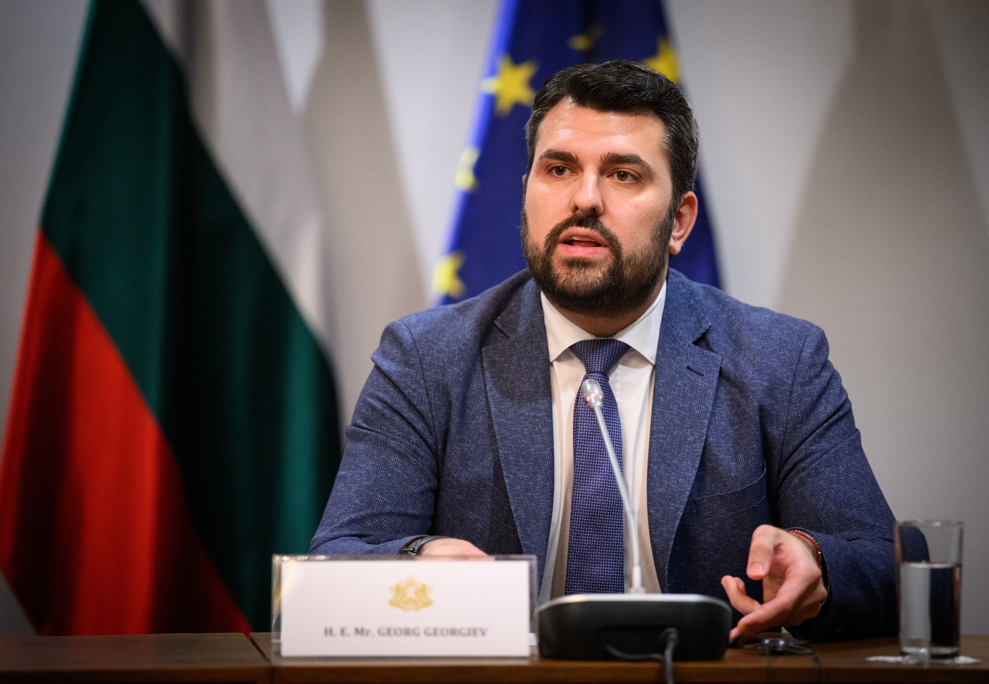 Bulgaaria on valmis Trumpiga kohtuma lendava Putini lennuki läbi laskma