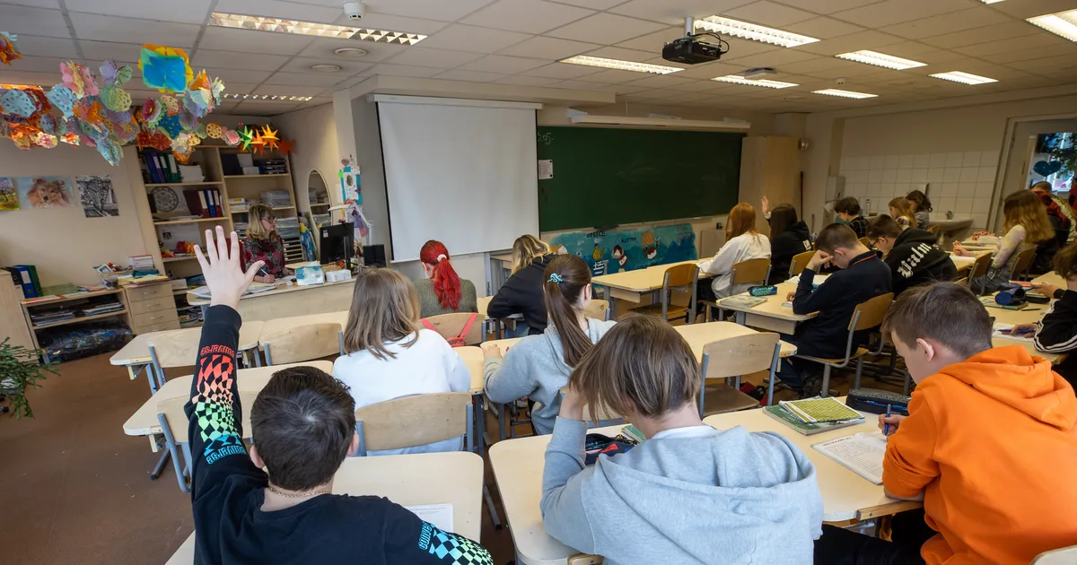 «Teist valikut ei ole, seega anname endast parima»: mis teeb lapsevanematele muret eestikeelsele õppele ülemineku teisel aastal