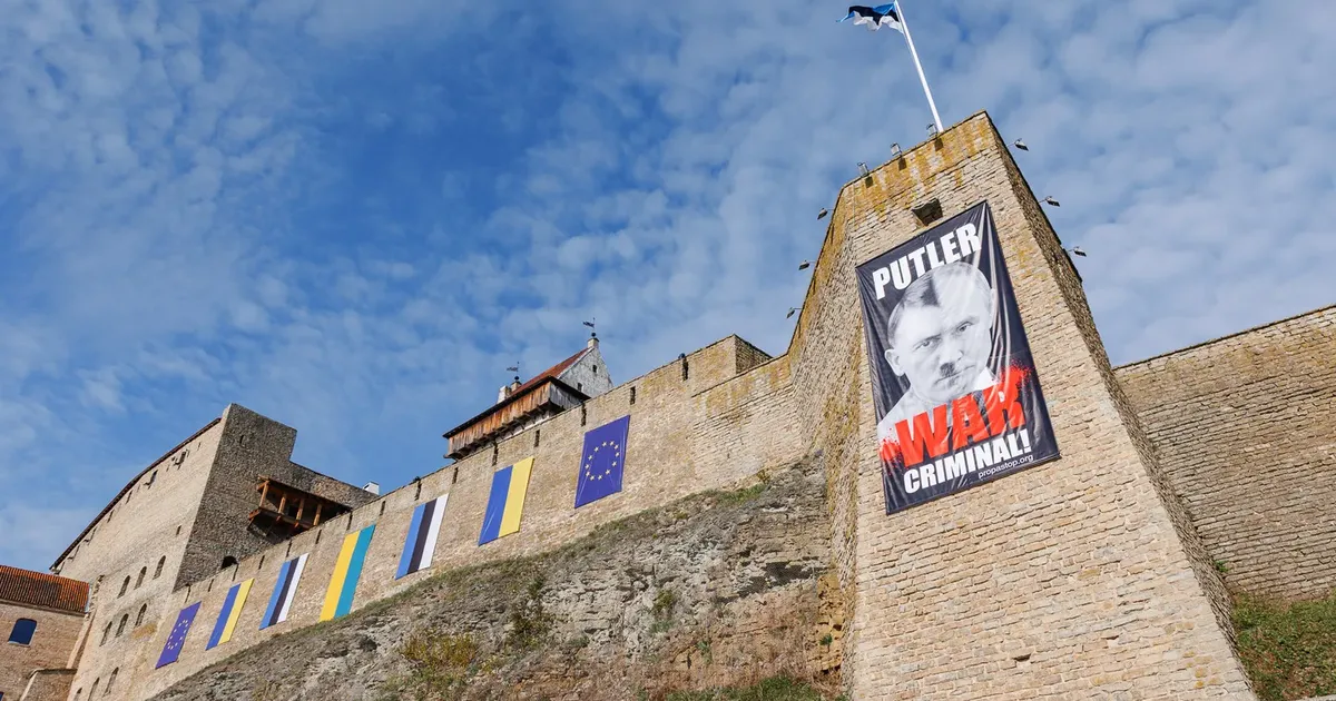 KESKPÄEVATUND ⟩ Poliitikud, võtke jalad kõhu alt välja ja kaitske Narva muuseumi juhti!