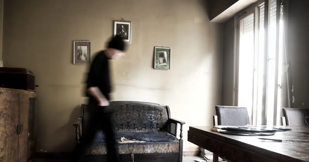 «Mul ei olnud aimu, miks ma põrandal lebasin... ja kelle kuradi põrand see üldse oli?»