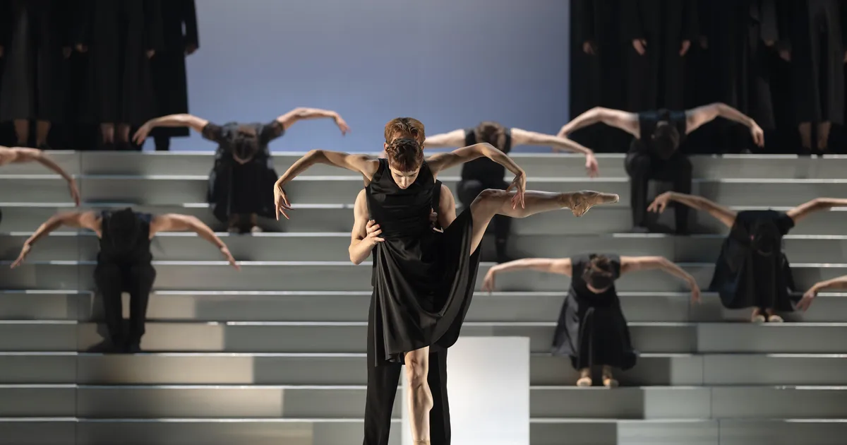 Arvo Pärt on Eesti Mozart, leiab tšehhi lavastaja Petr Zuska Vanemuises esietenduvale «Palvele» mõeldes